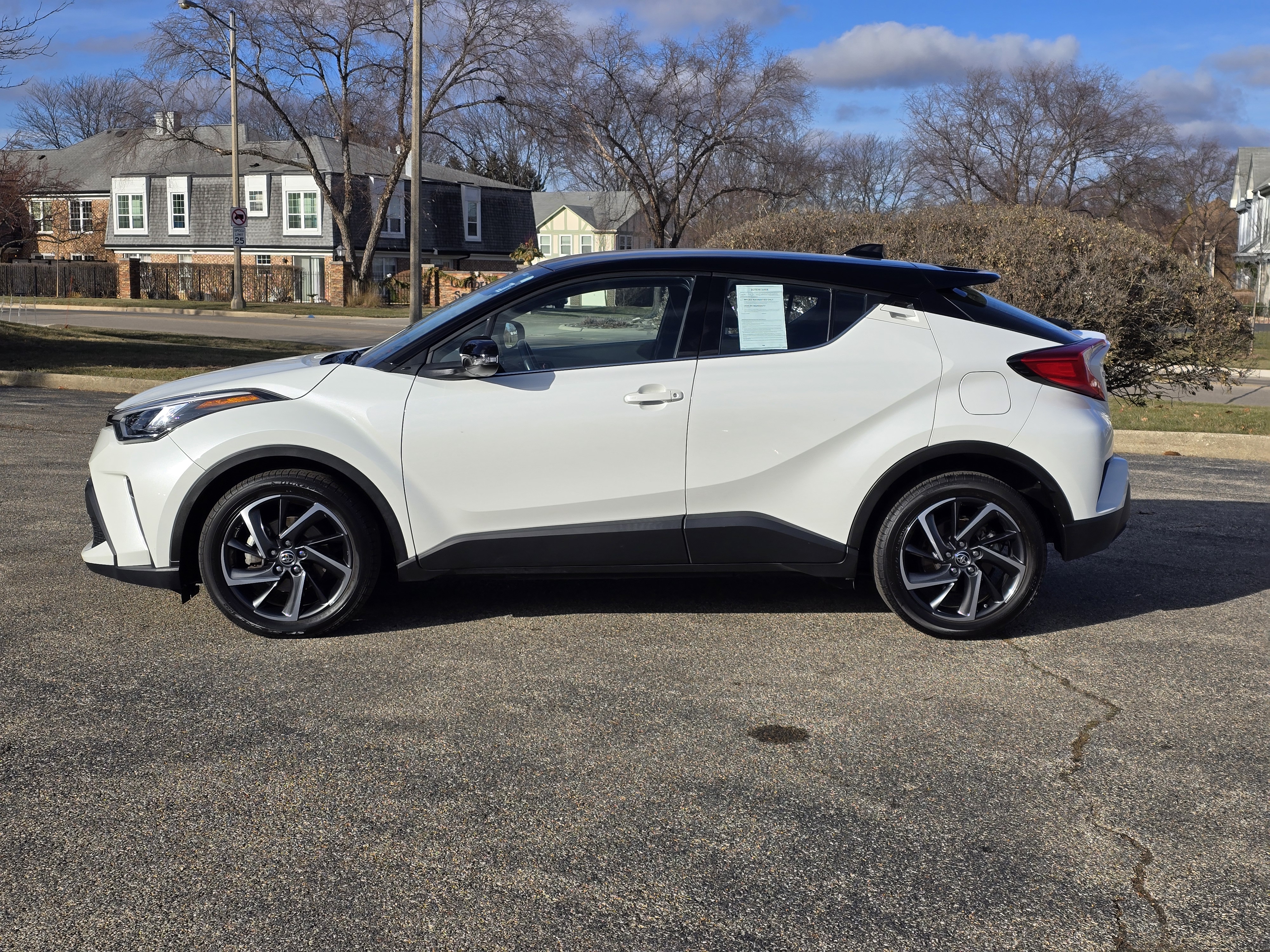 2021 Toyota C-HR Limited 11