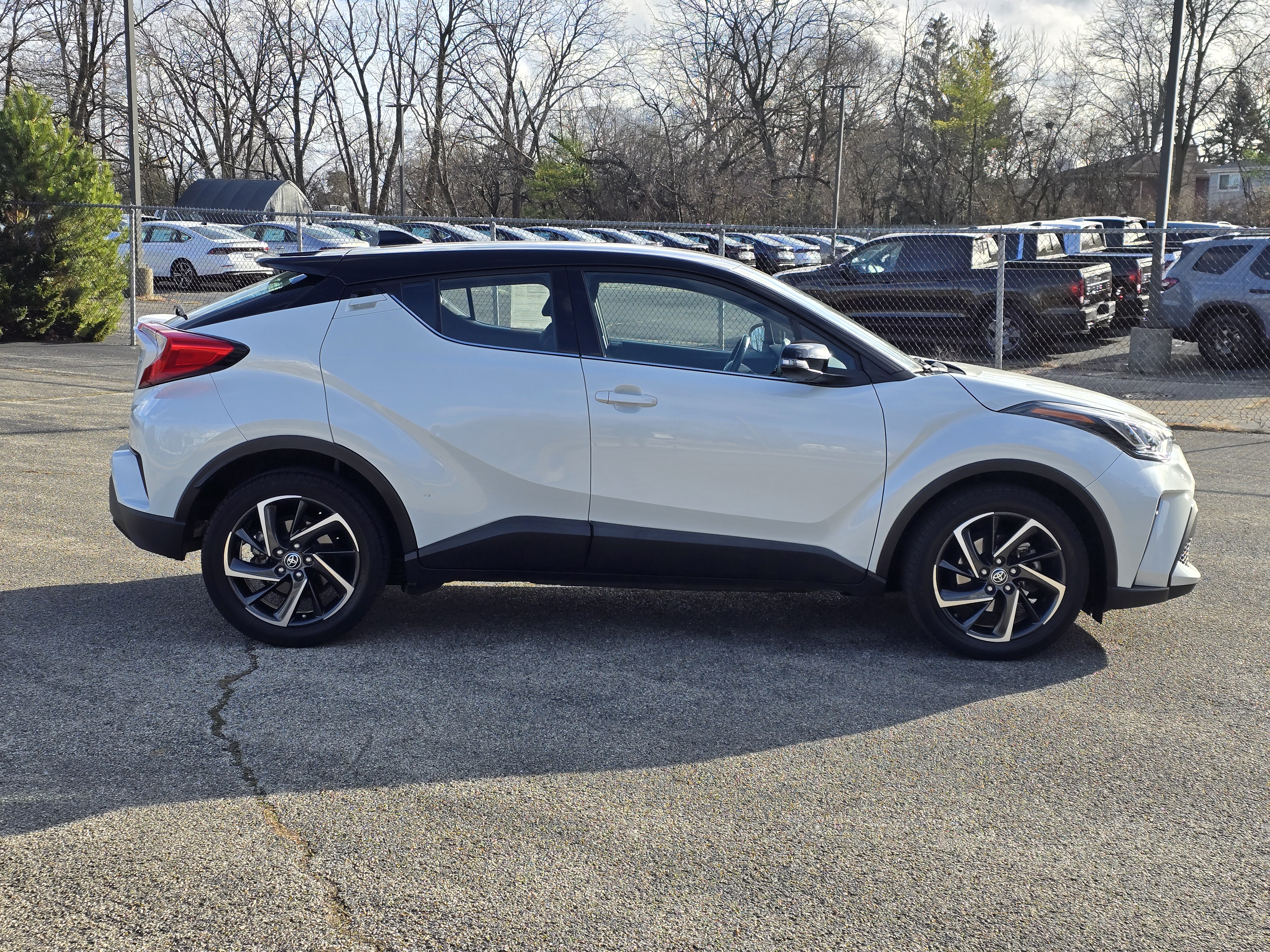 2021 Toyota C-HR Limited 16