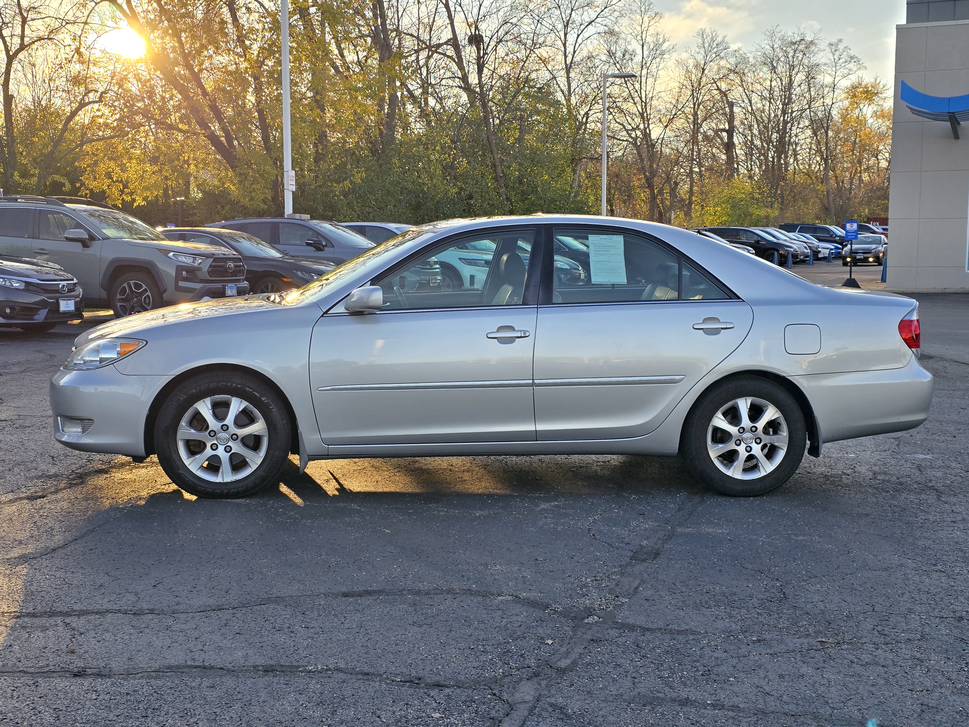 2005 Toyota Camry XLE 10