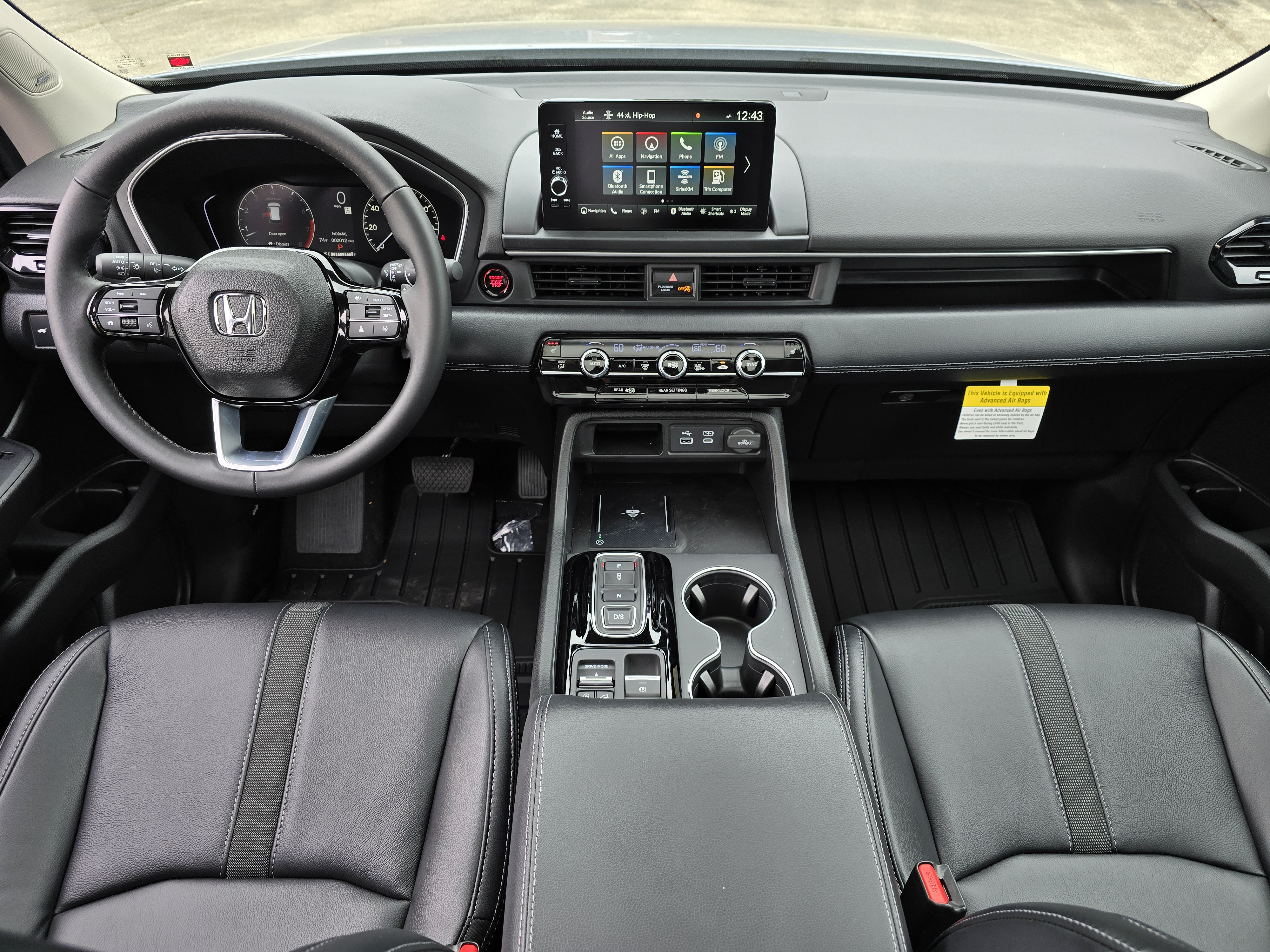 2025 Honda Pilot Touring 44