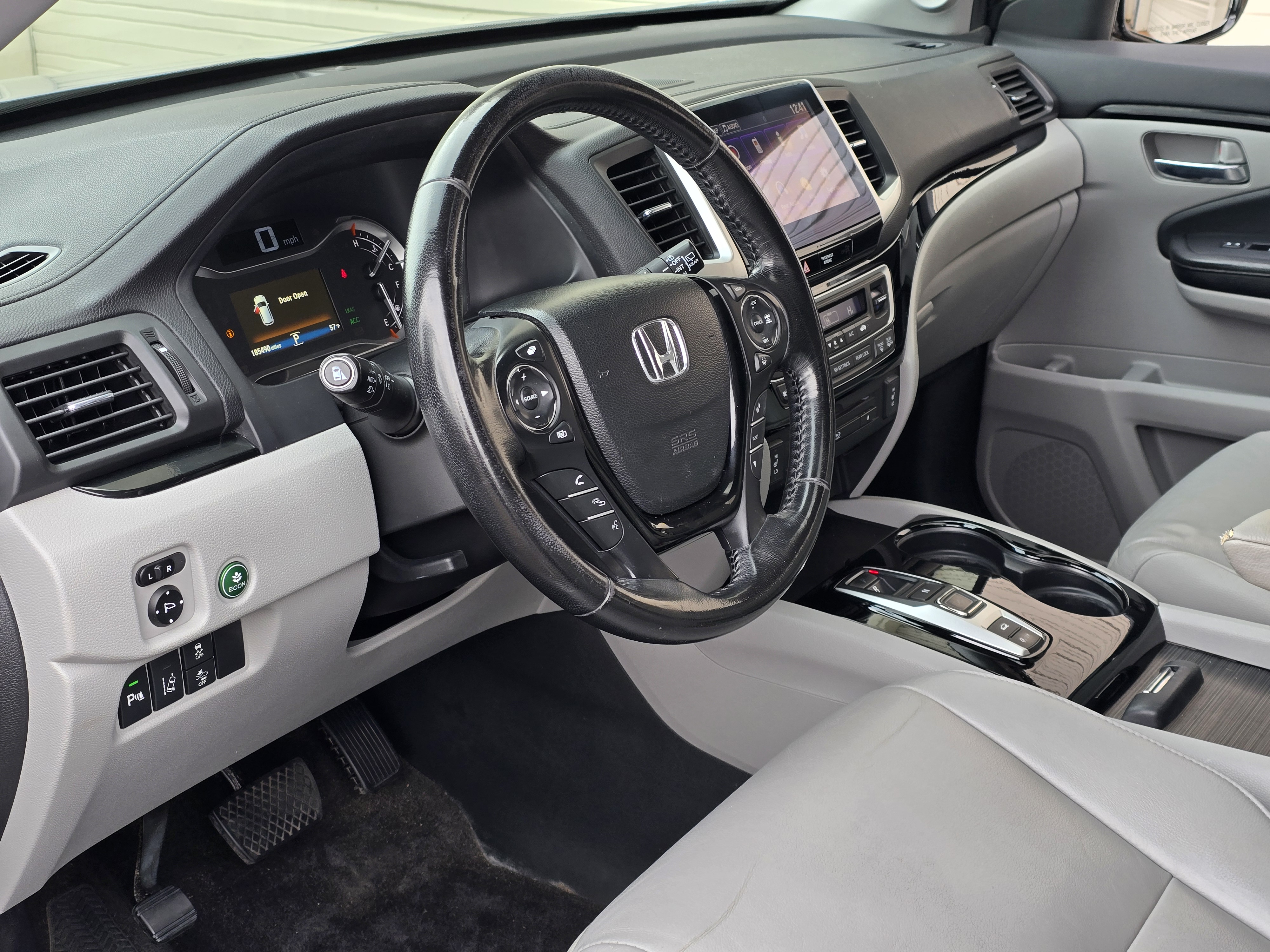 2016 Honda Pilot Touring 27