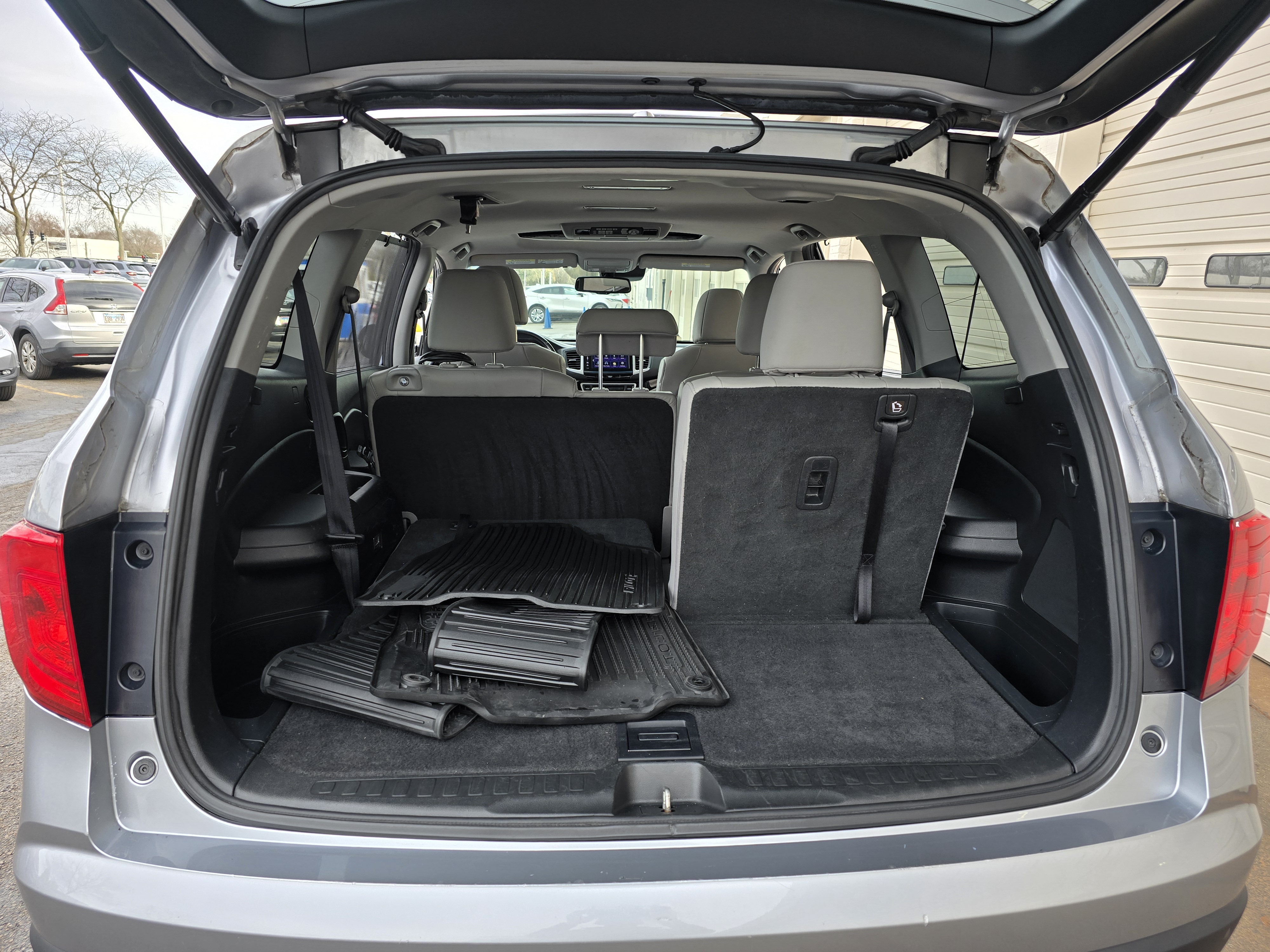 2016 Honda Pilot Touring 53