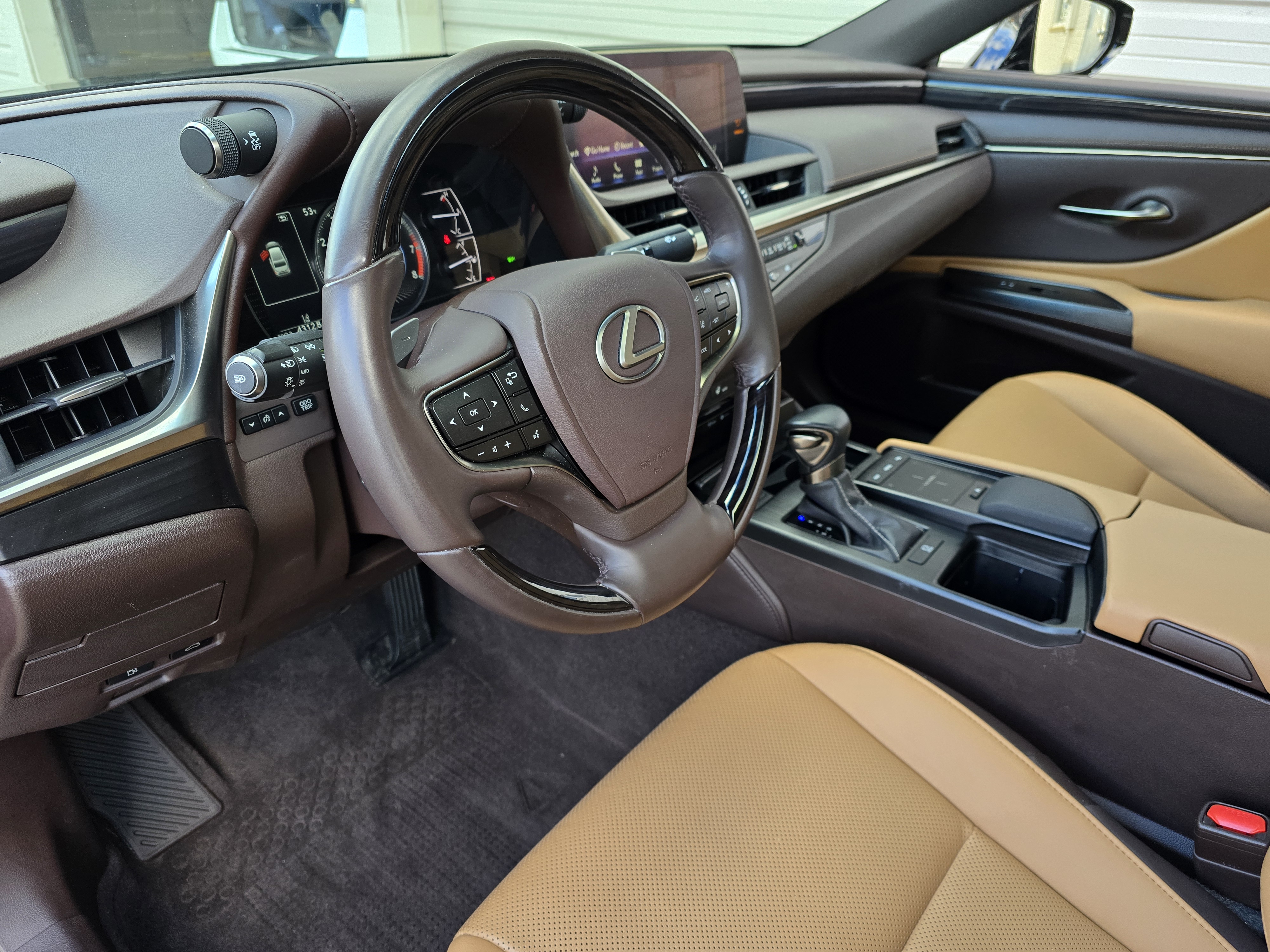 2019 Lexus ES 350 25