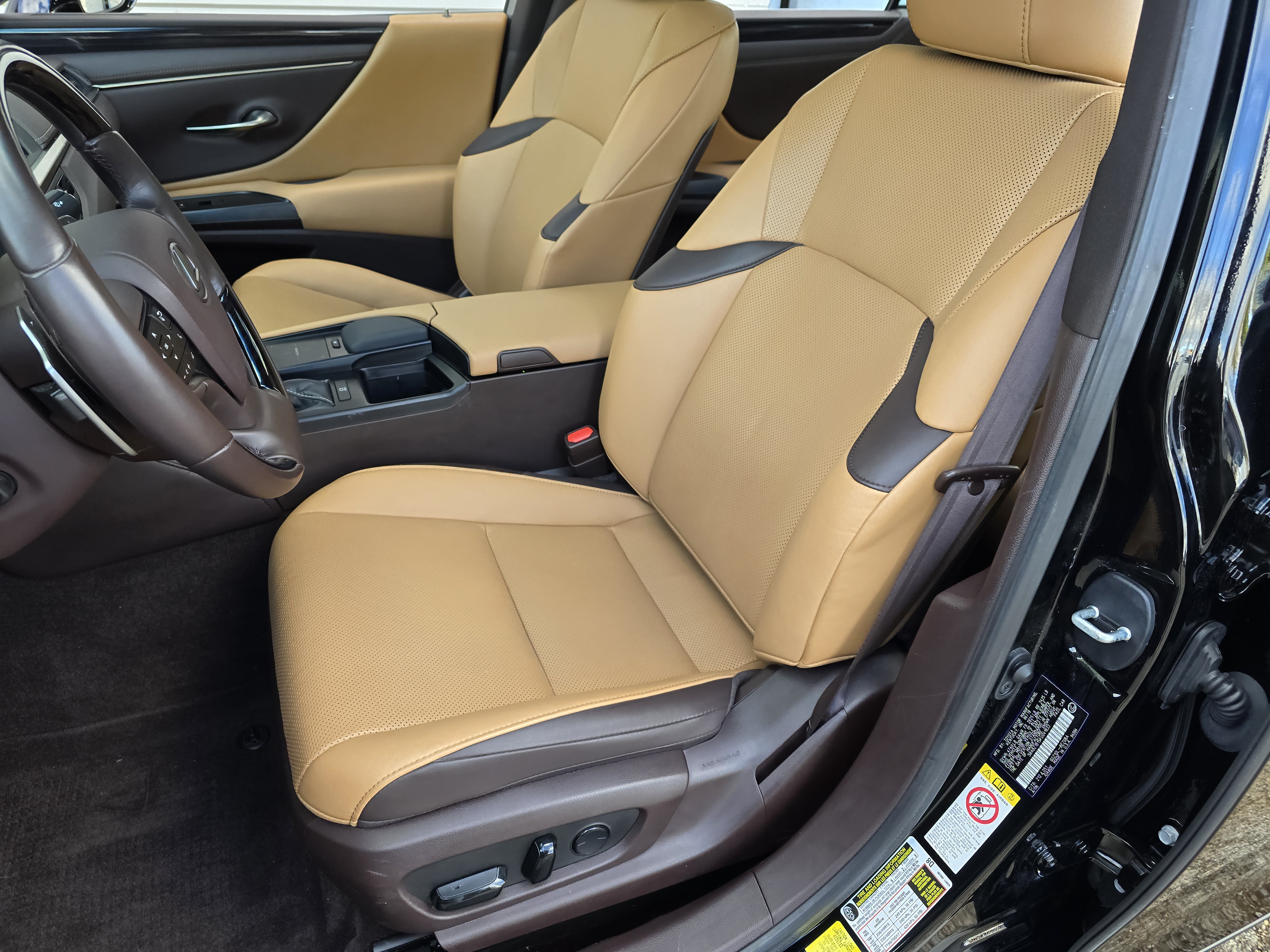 2019 Lexus ES 350 26