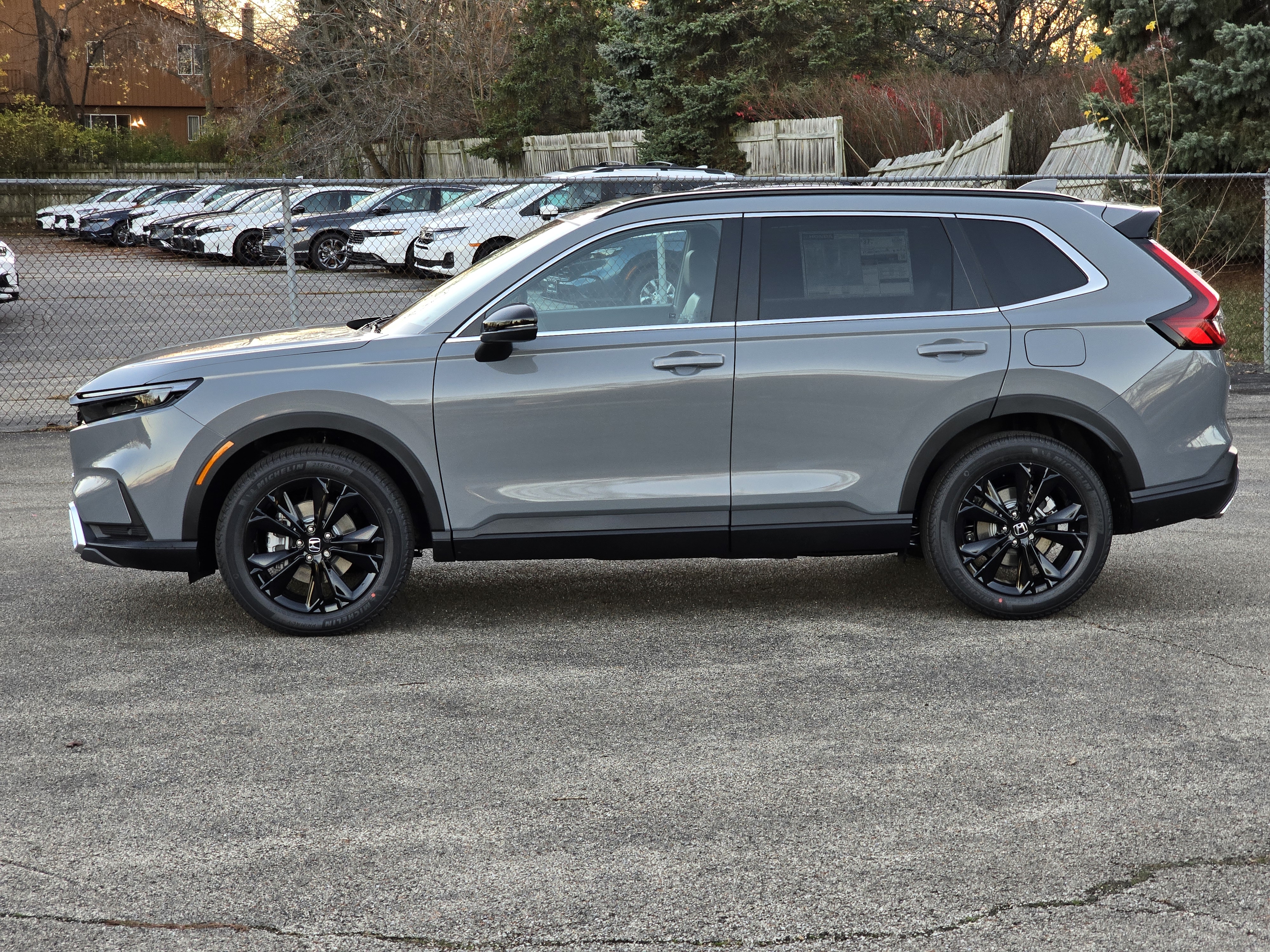 2025 Honda CR-V Hybrid Sport Touring 5