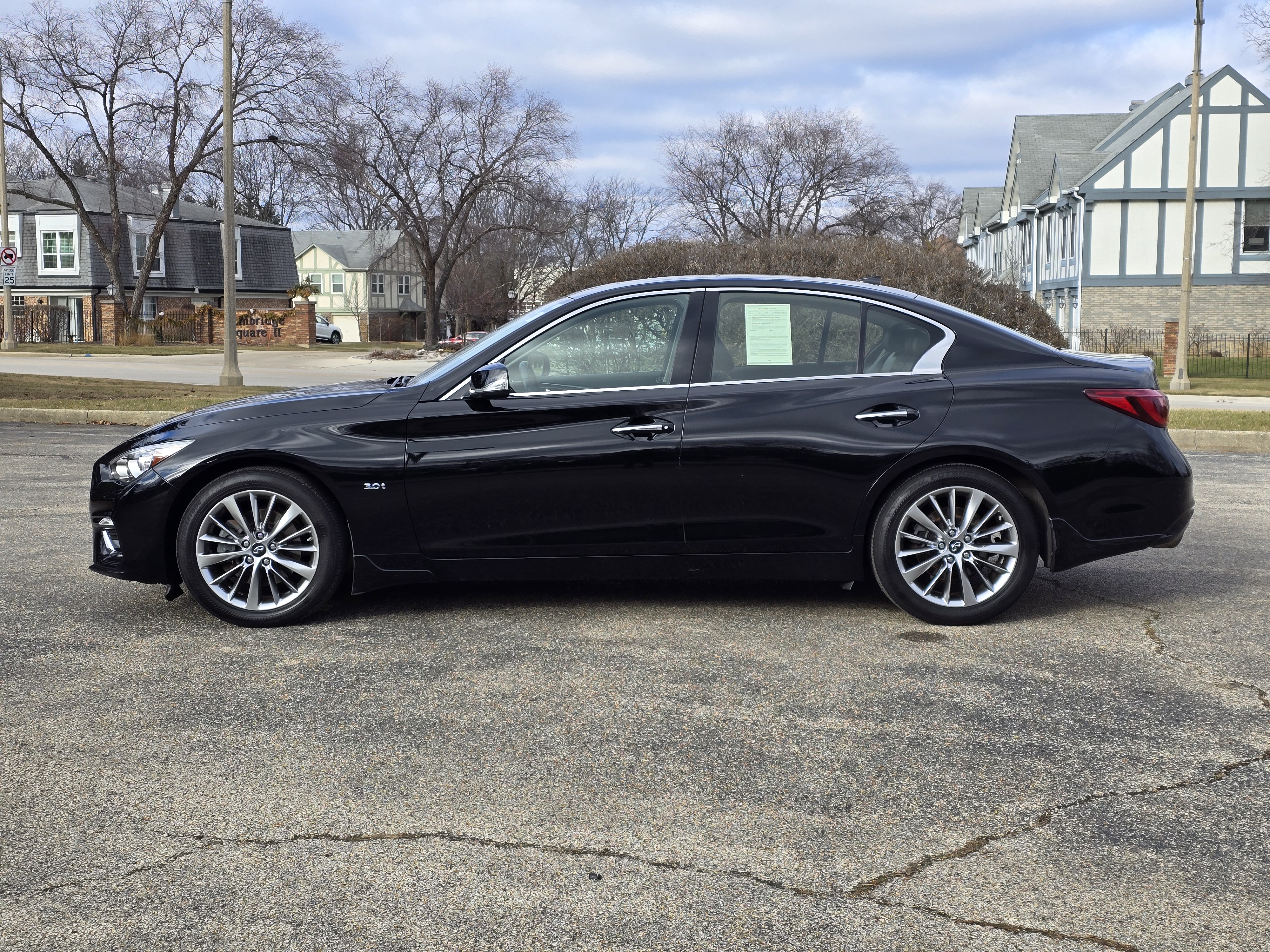 2018 INFINITI Q50 3.0t LUXE 3