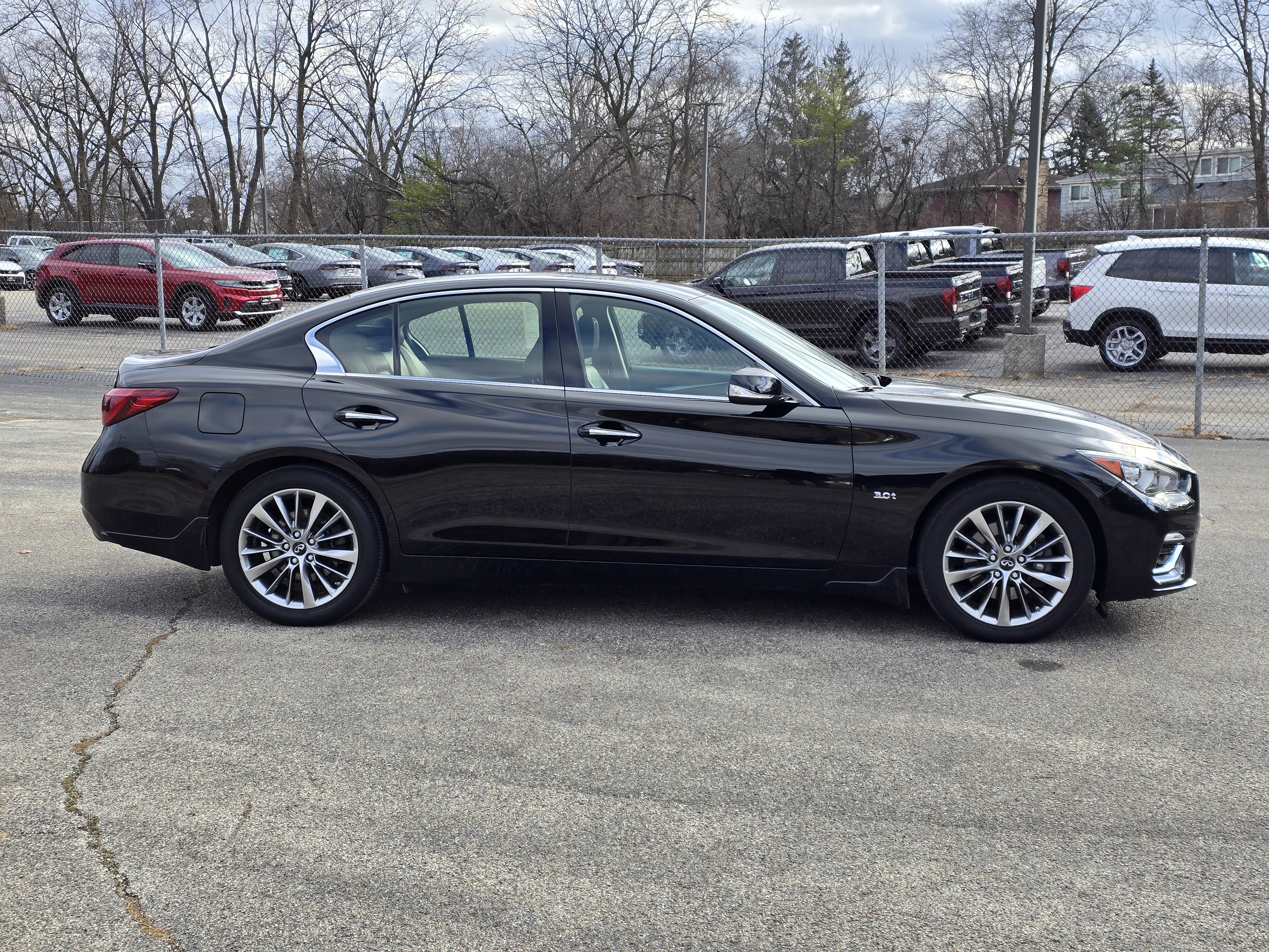 2018 INFINITI Q50 3.0t LUXE 17