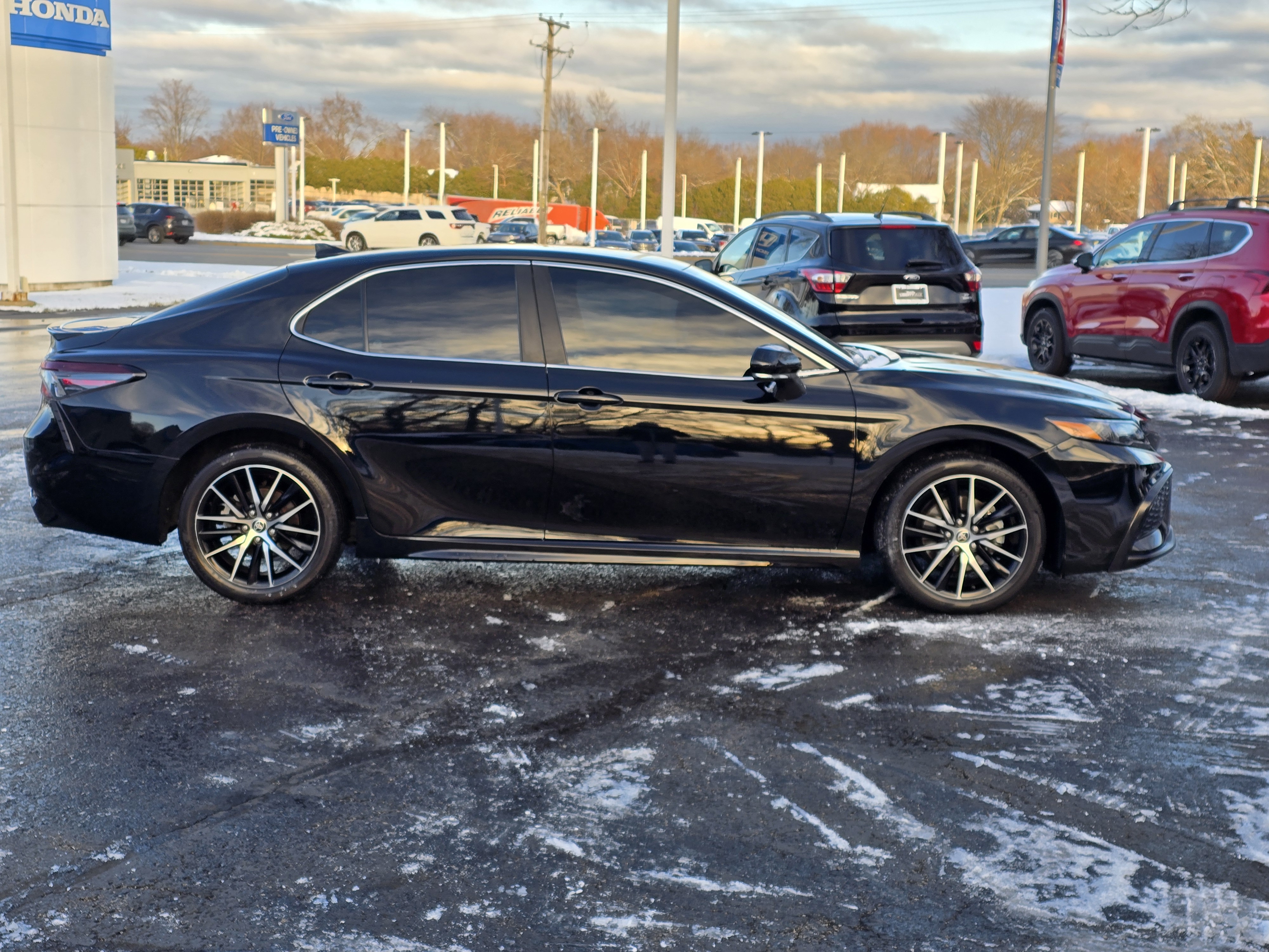 2023 Toyota Camry SE 14