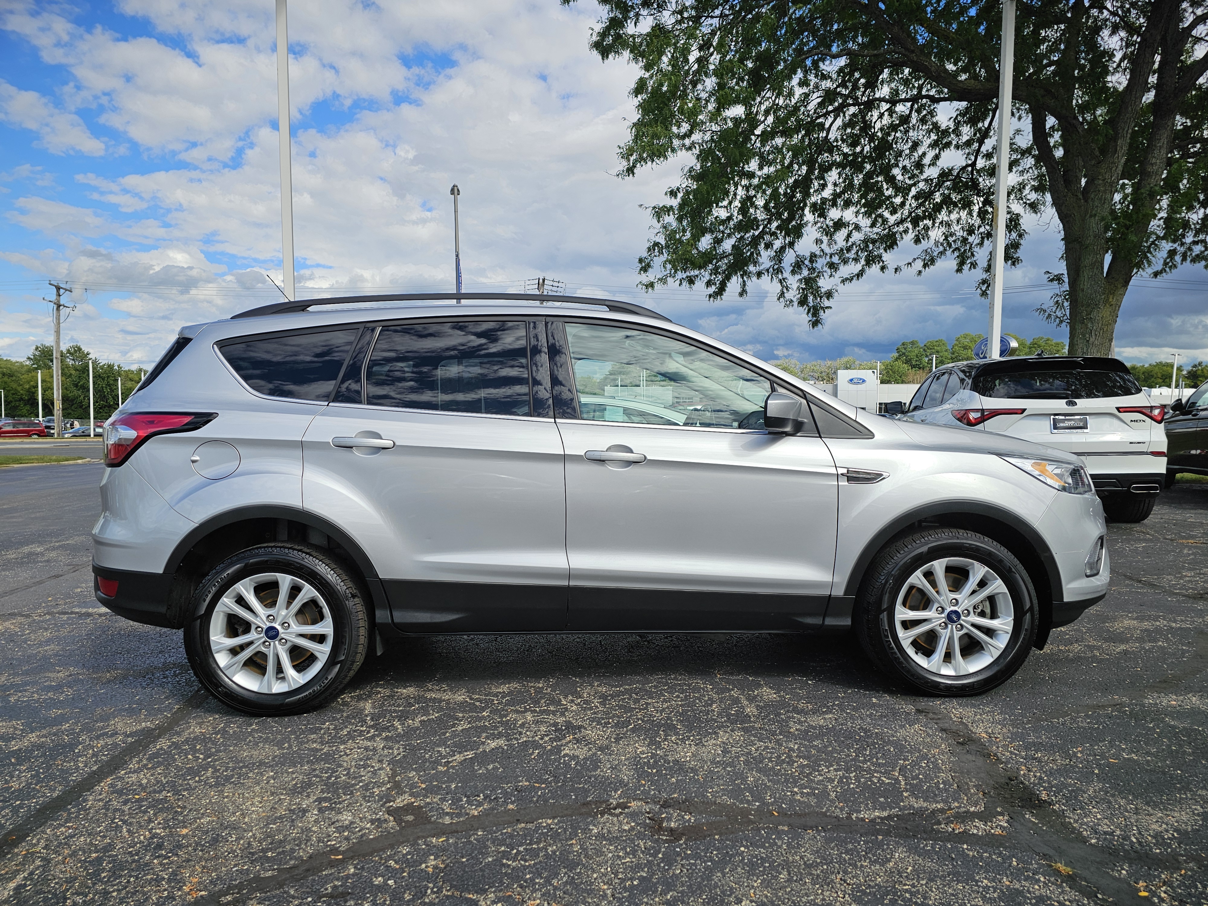 2018 Ford Escape SEL 24