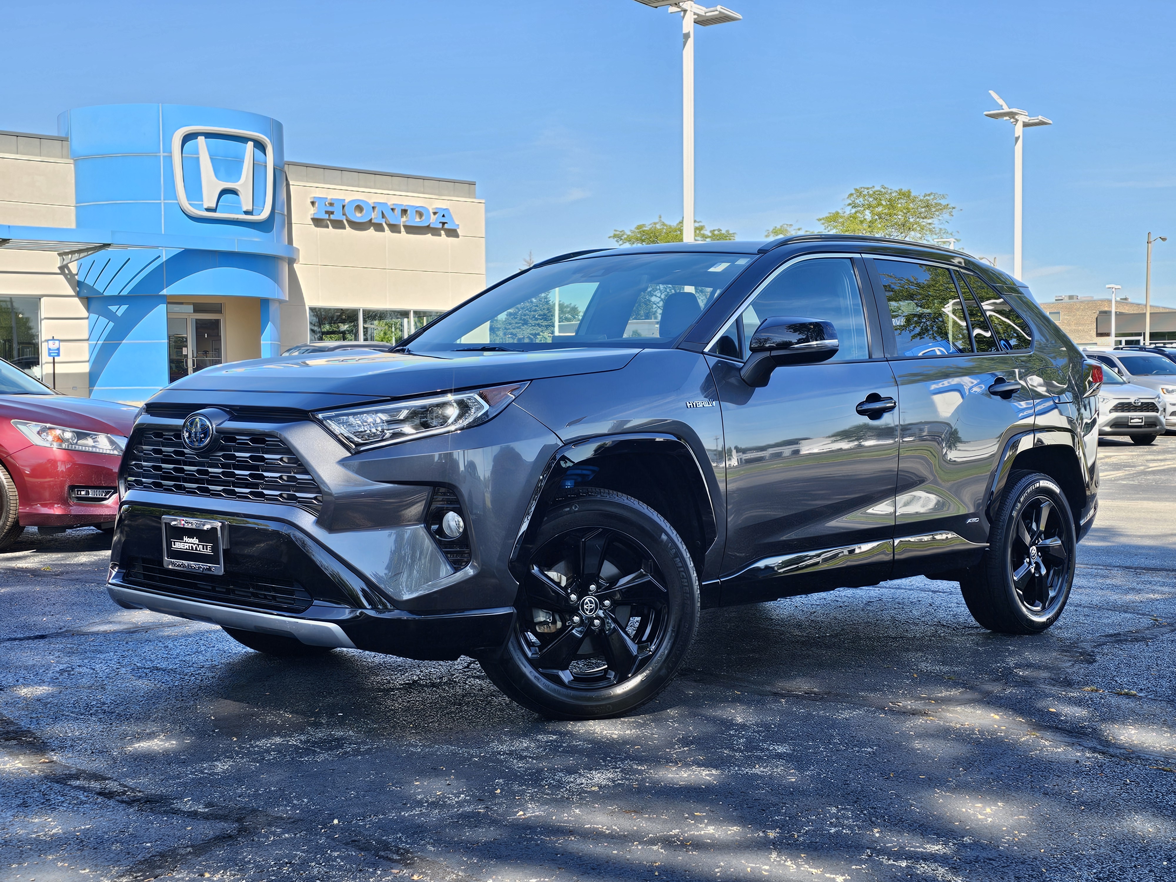 2020 Toyota RAV4 Hybrid XSE 1