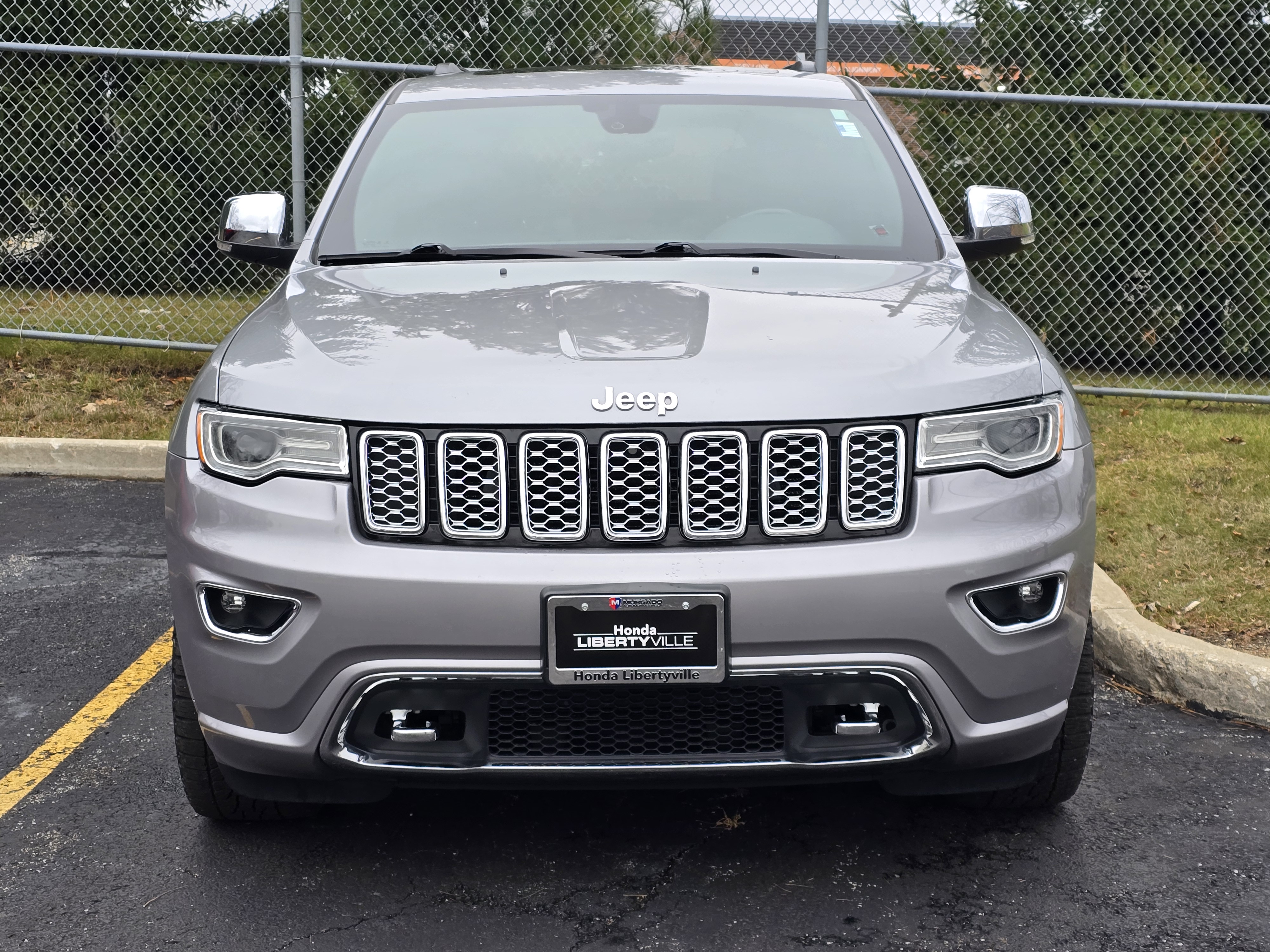 2017 Jeep Grand Cherokee Overland 2