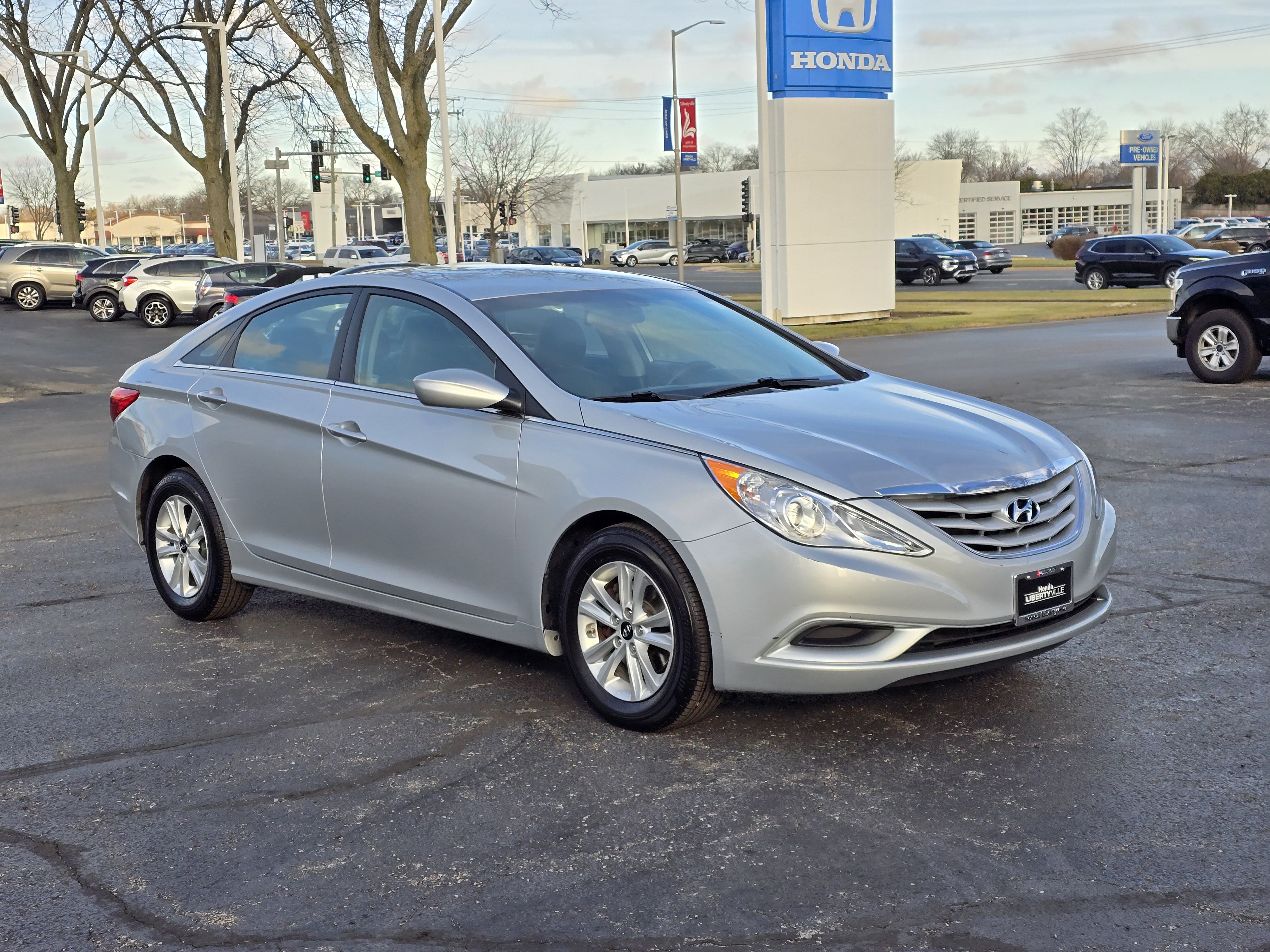 2012 Hyundai Sonata GLS 13