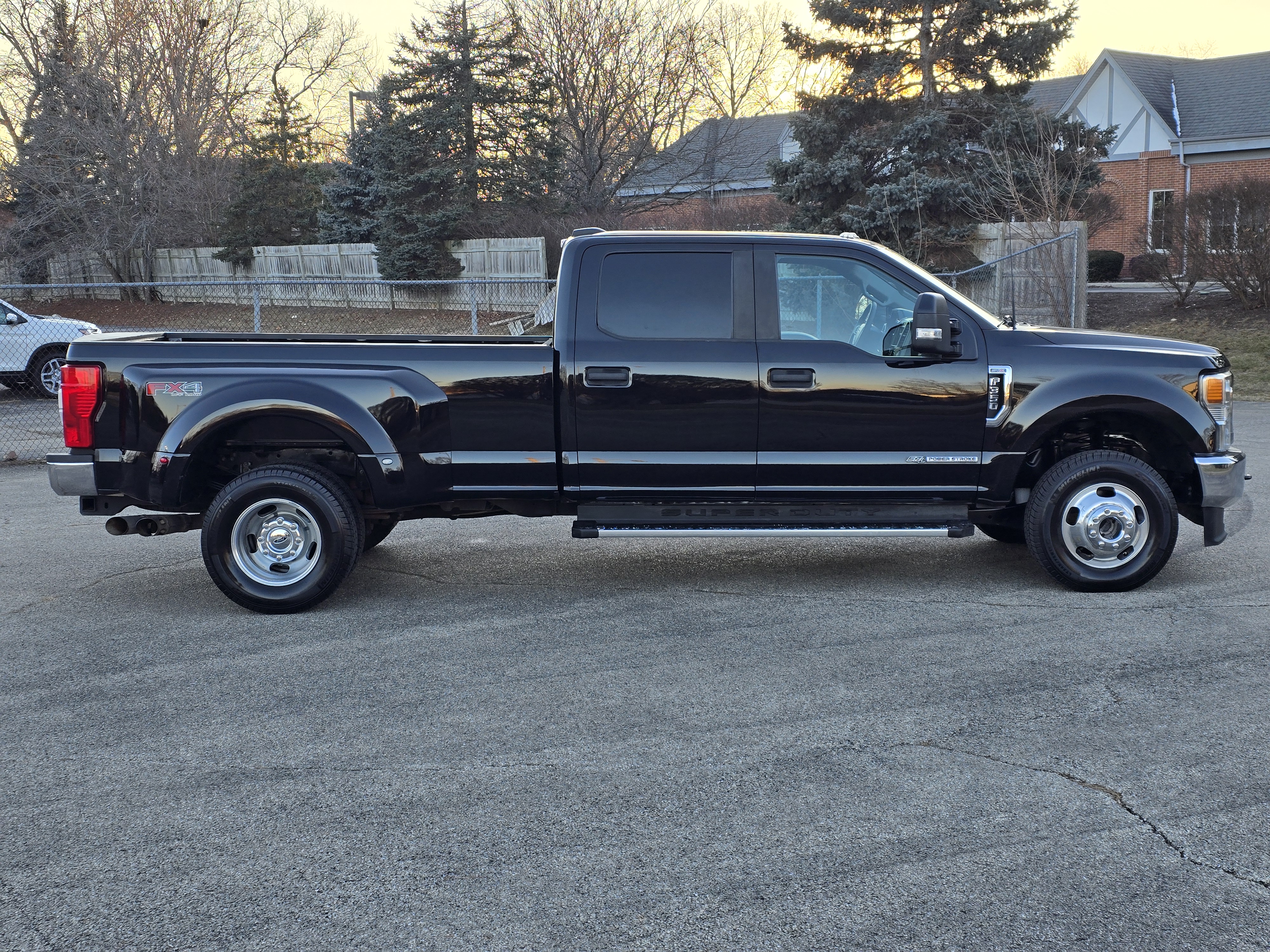 2022 Ford F-350SD XL 17