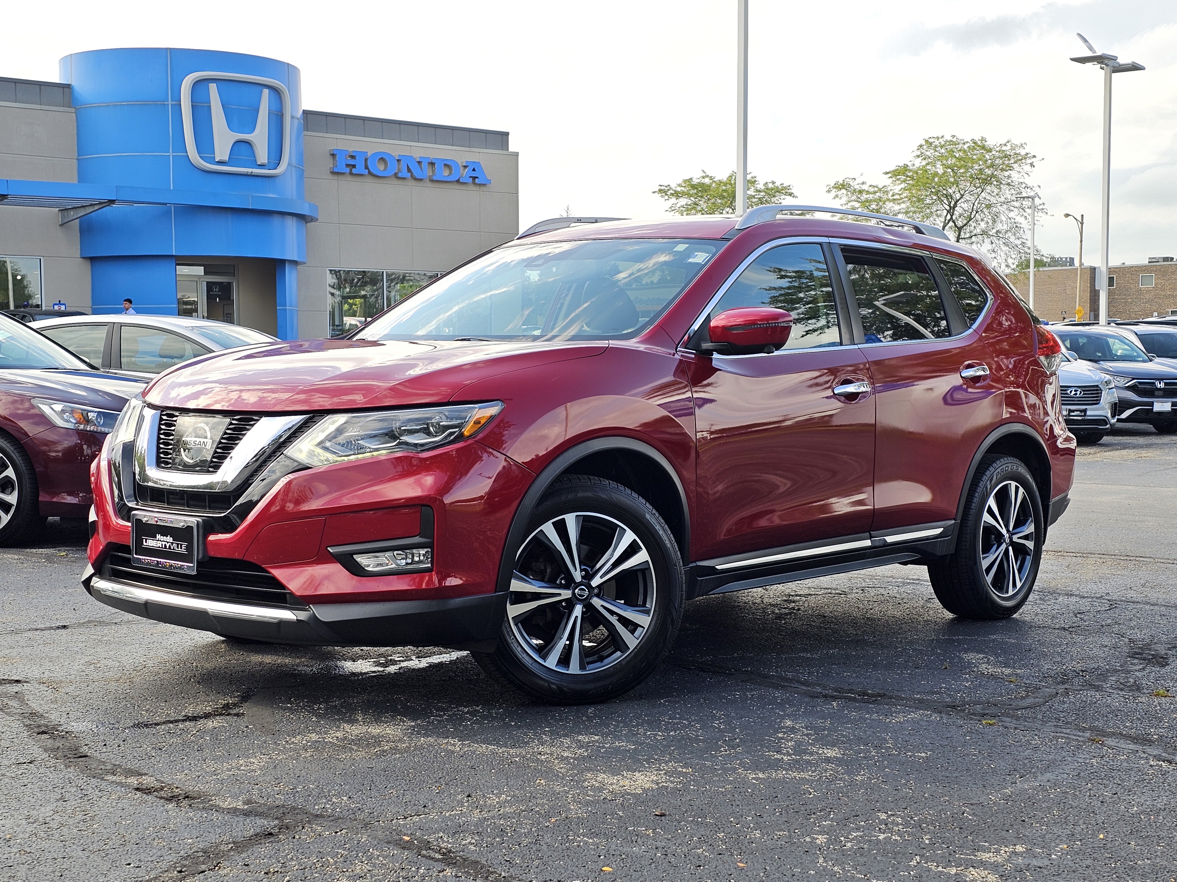 2017 Nissan Rogue SL 1