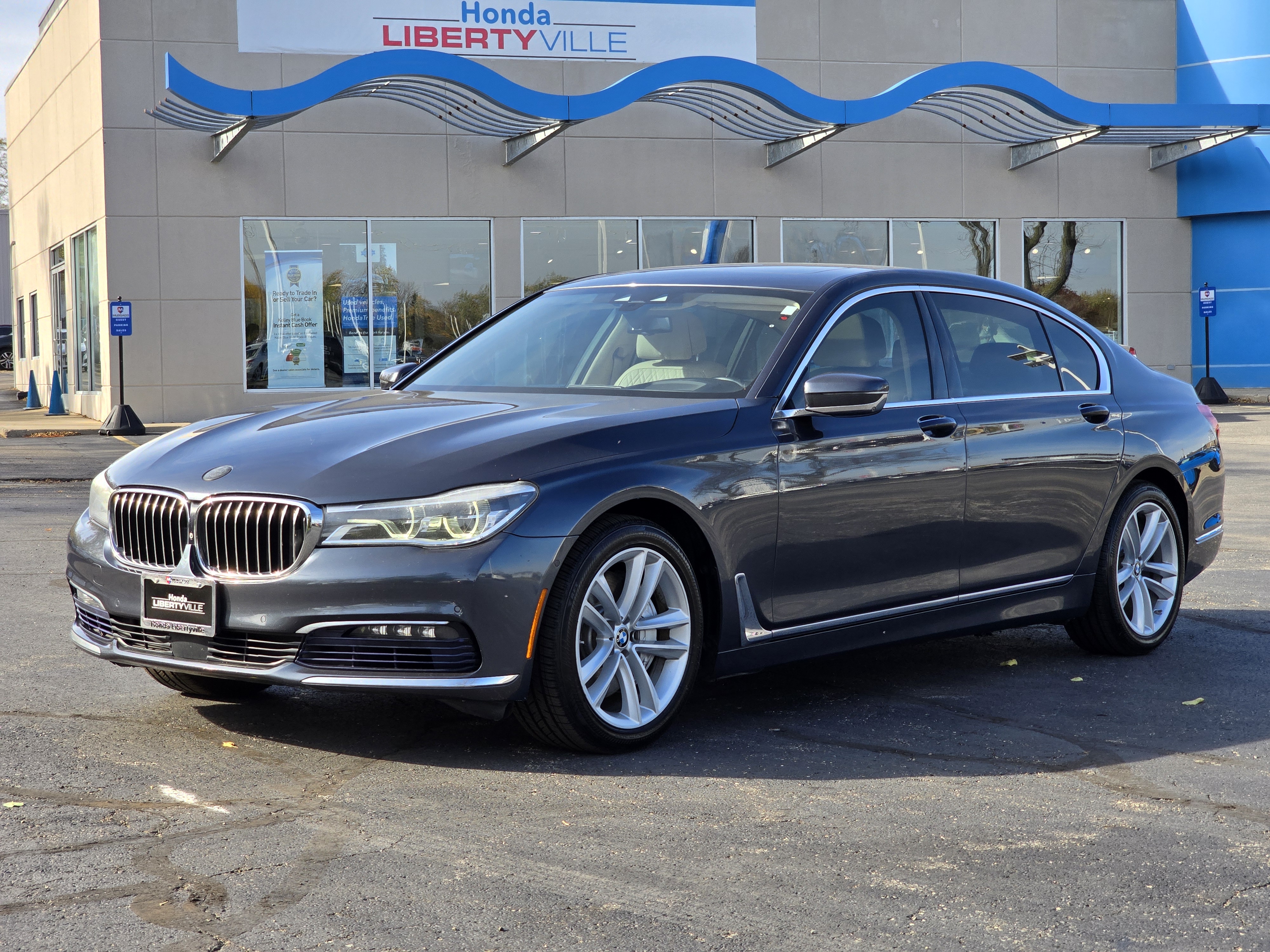 2017 BMW 7 Series 750i xDrive 12