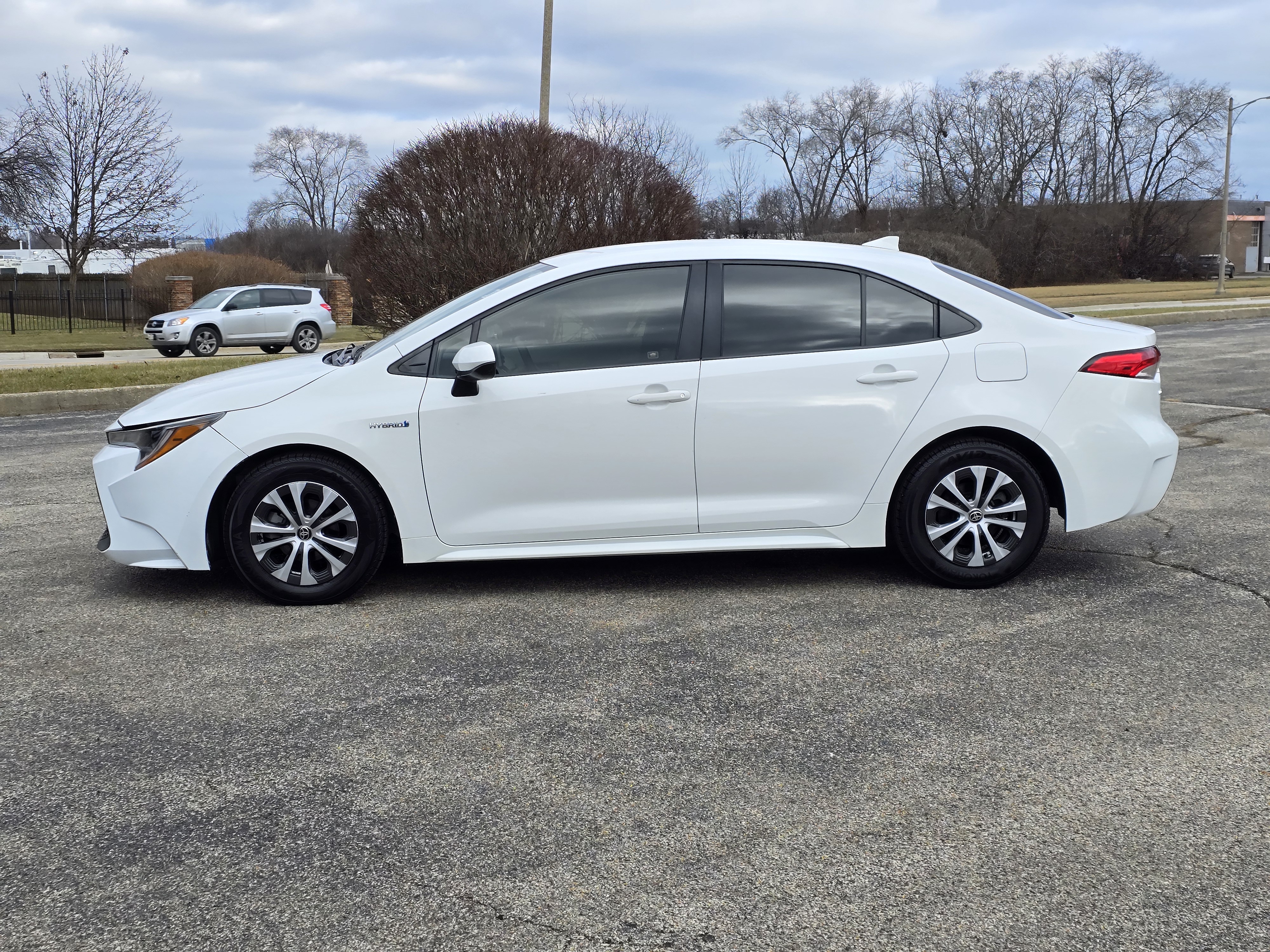 2021 Toyota Corolla Hybrid LE 5