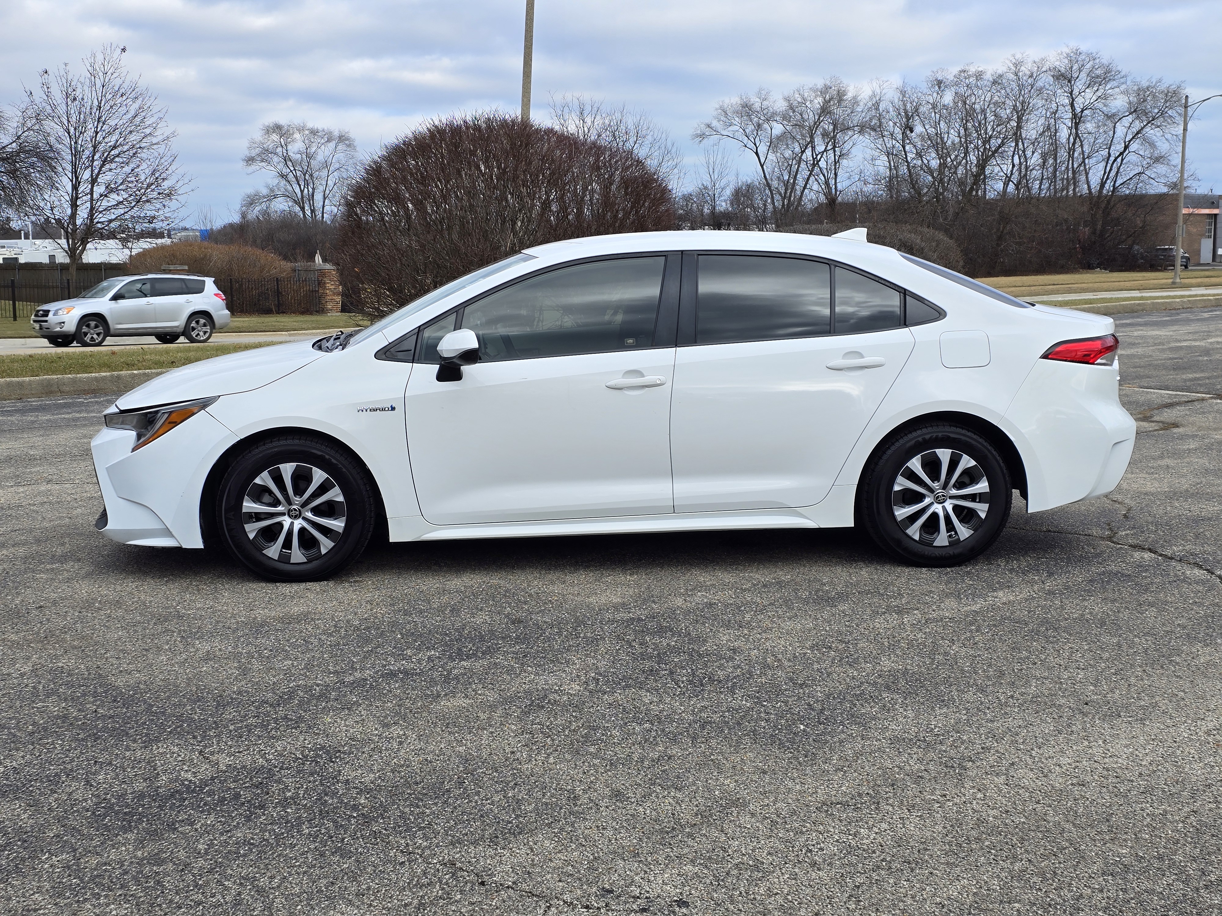 2021 Toyota Corolla Hybrid LE 13