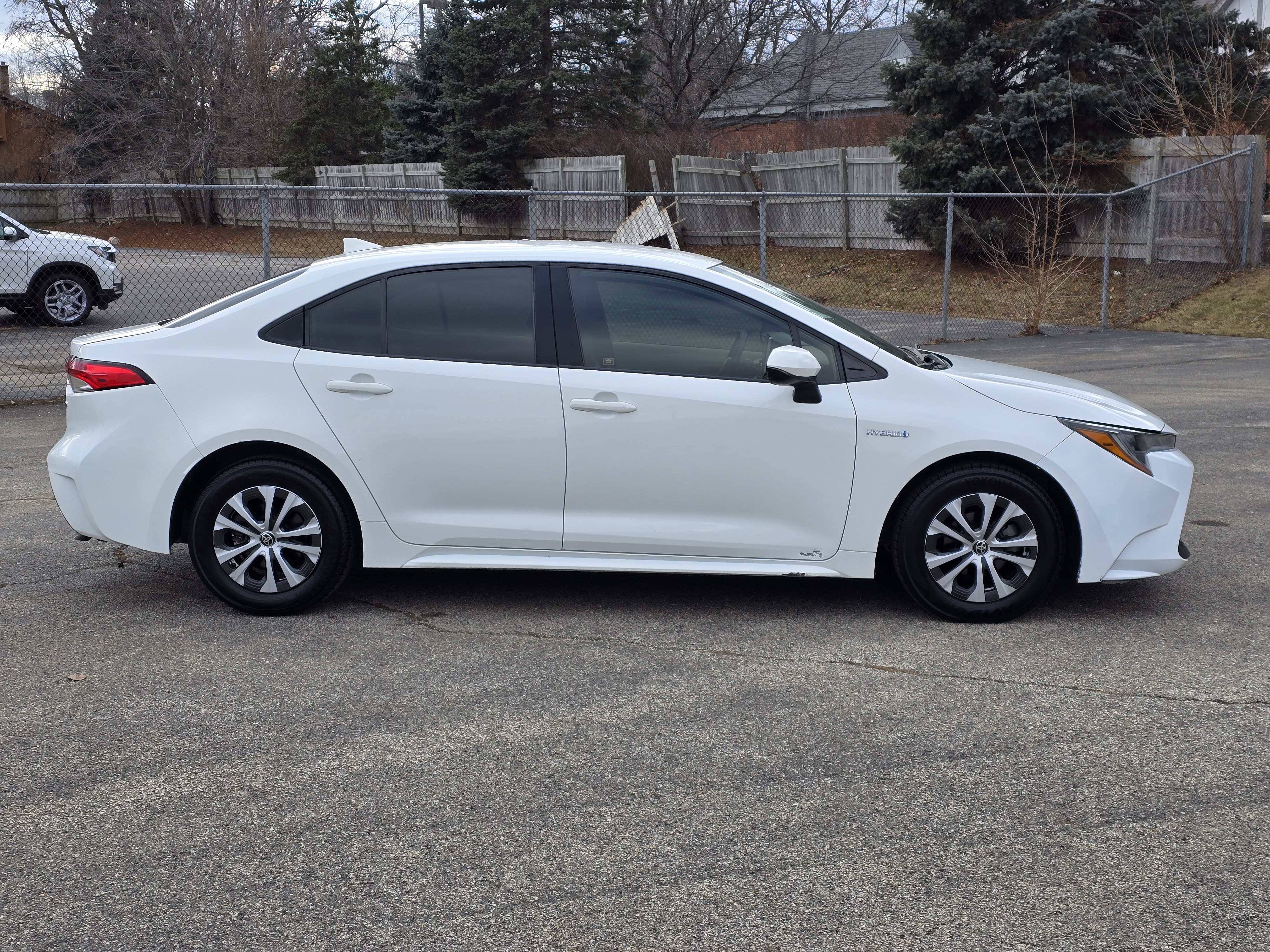 2021 Toyota Corolla Hybrid LE 18