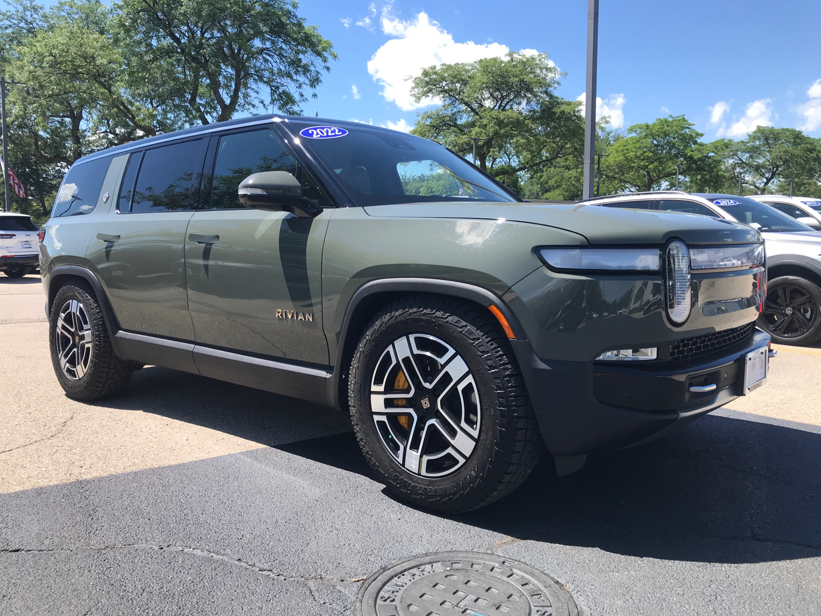 2022 Rivian R1S Launch Edition 1