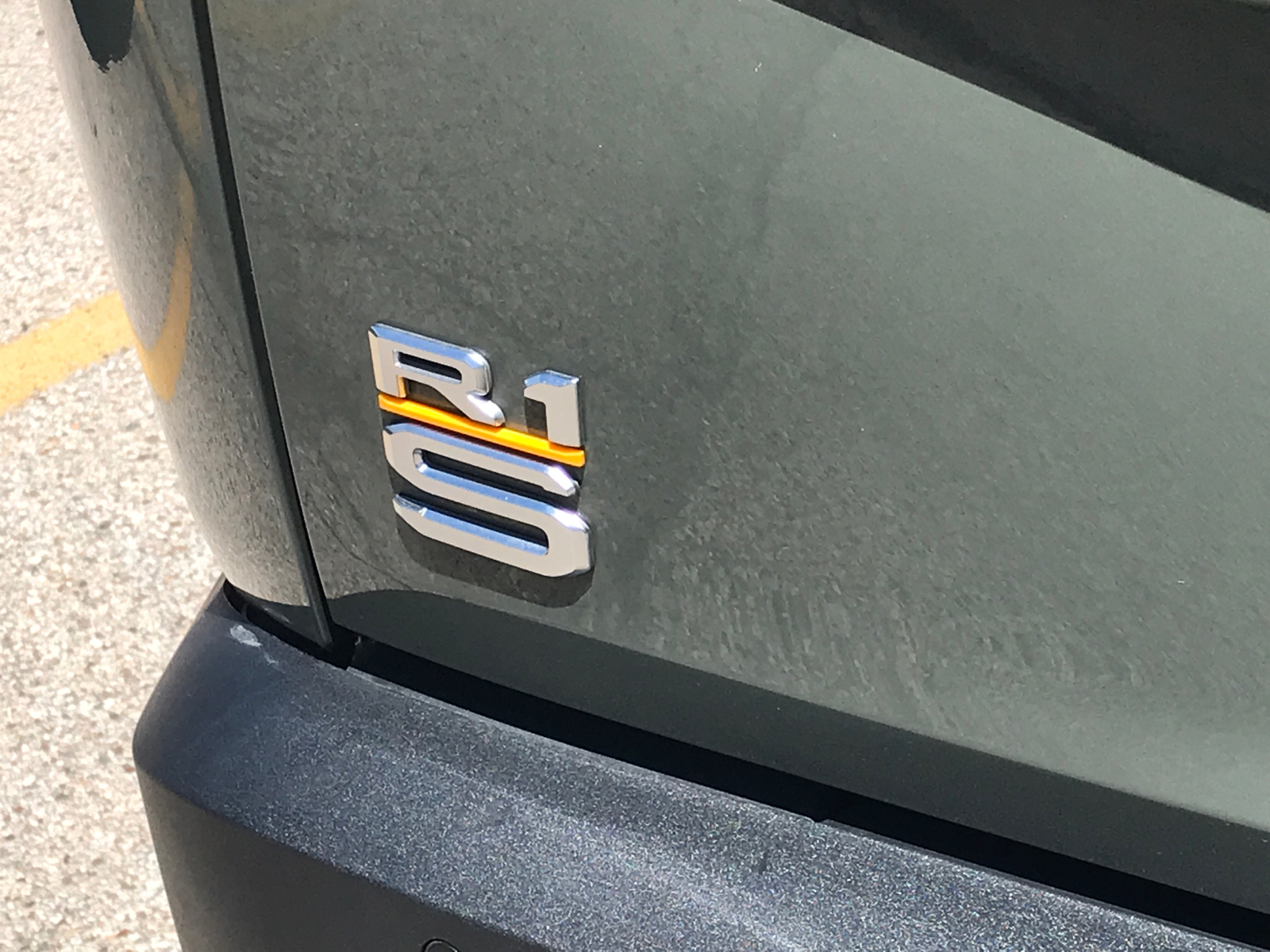 2022 Rivian R1S Launch Edition 23