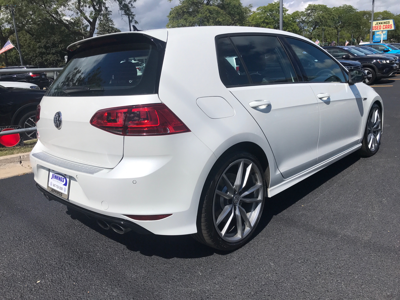 2017 Volkswagen Golf R 4MOTION 3