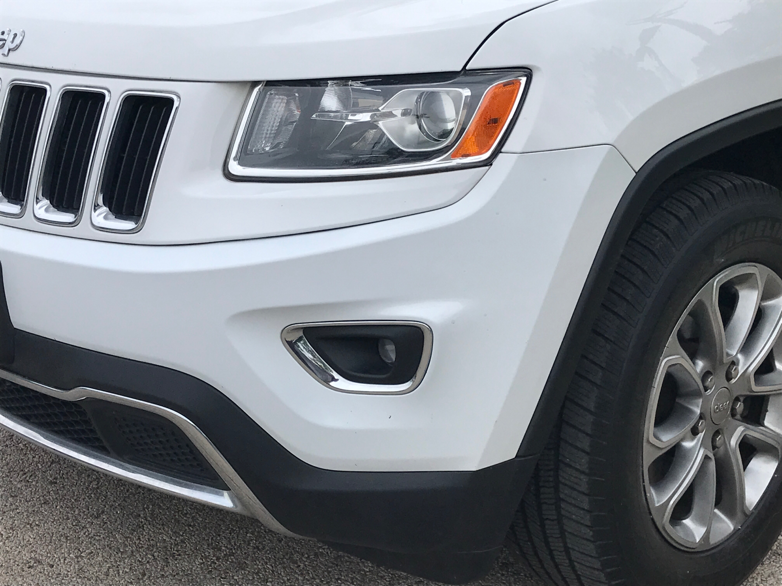2015 Jeep Grand Cherokee Limited 27