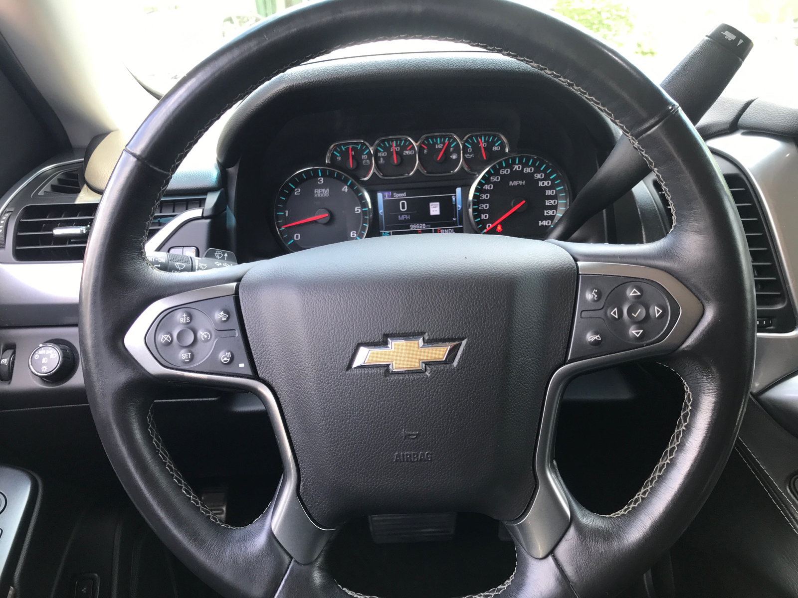 2017 Chevrolet Suburban LT 10
