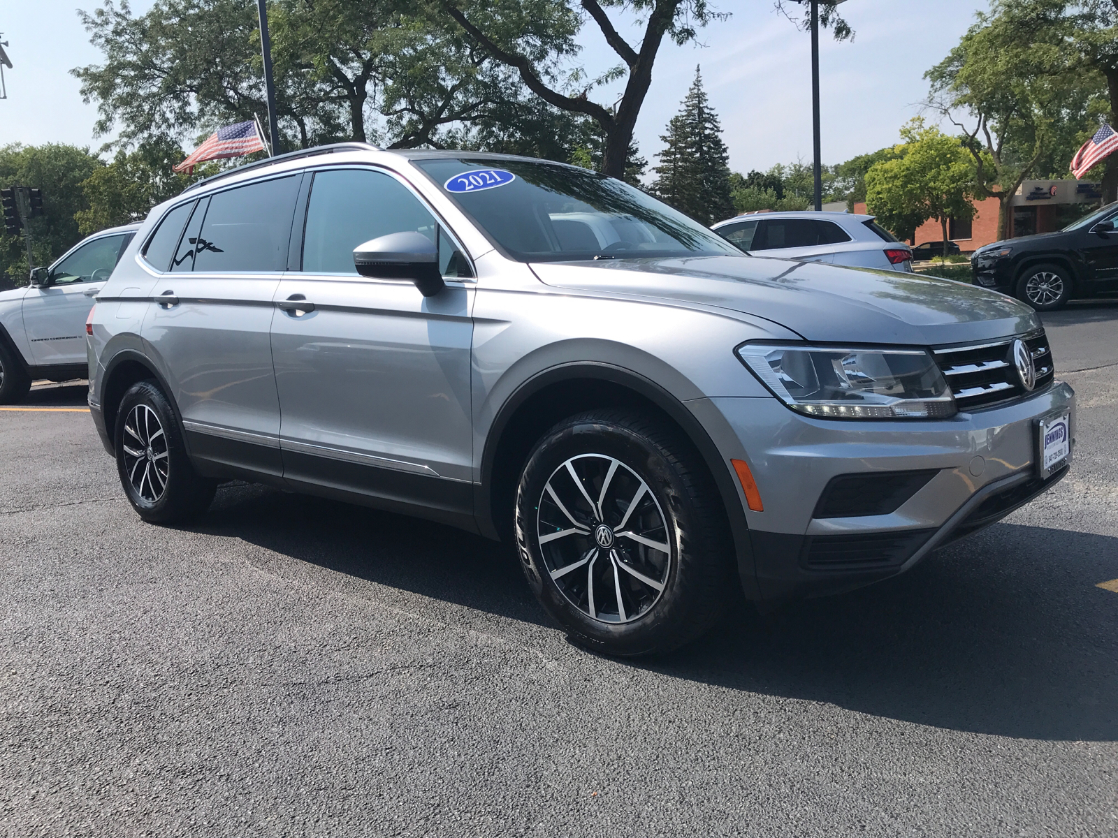 2021 Volkswagen Tiguan SE 1