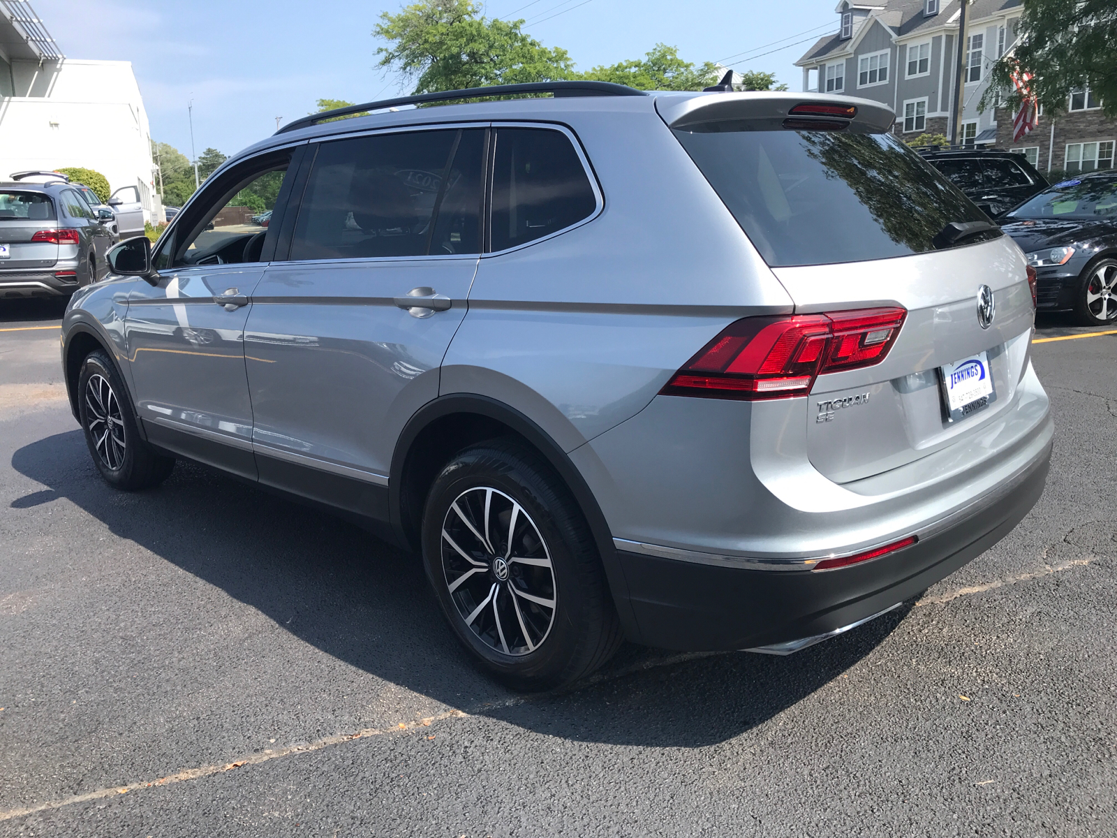 2021 Volkswagen Tiguan SE 4