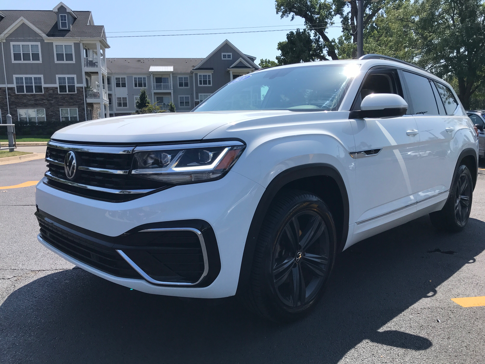 2021 Volkswagen Atlas 3.6L V6 SE w/Technology R-Line 5