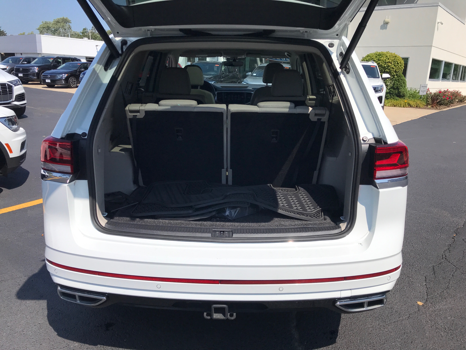 2021 Volkswagen Atlas 3.6L V6 SE w/Technology R-Line 21