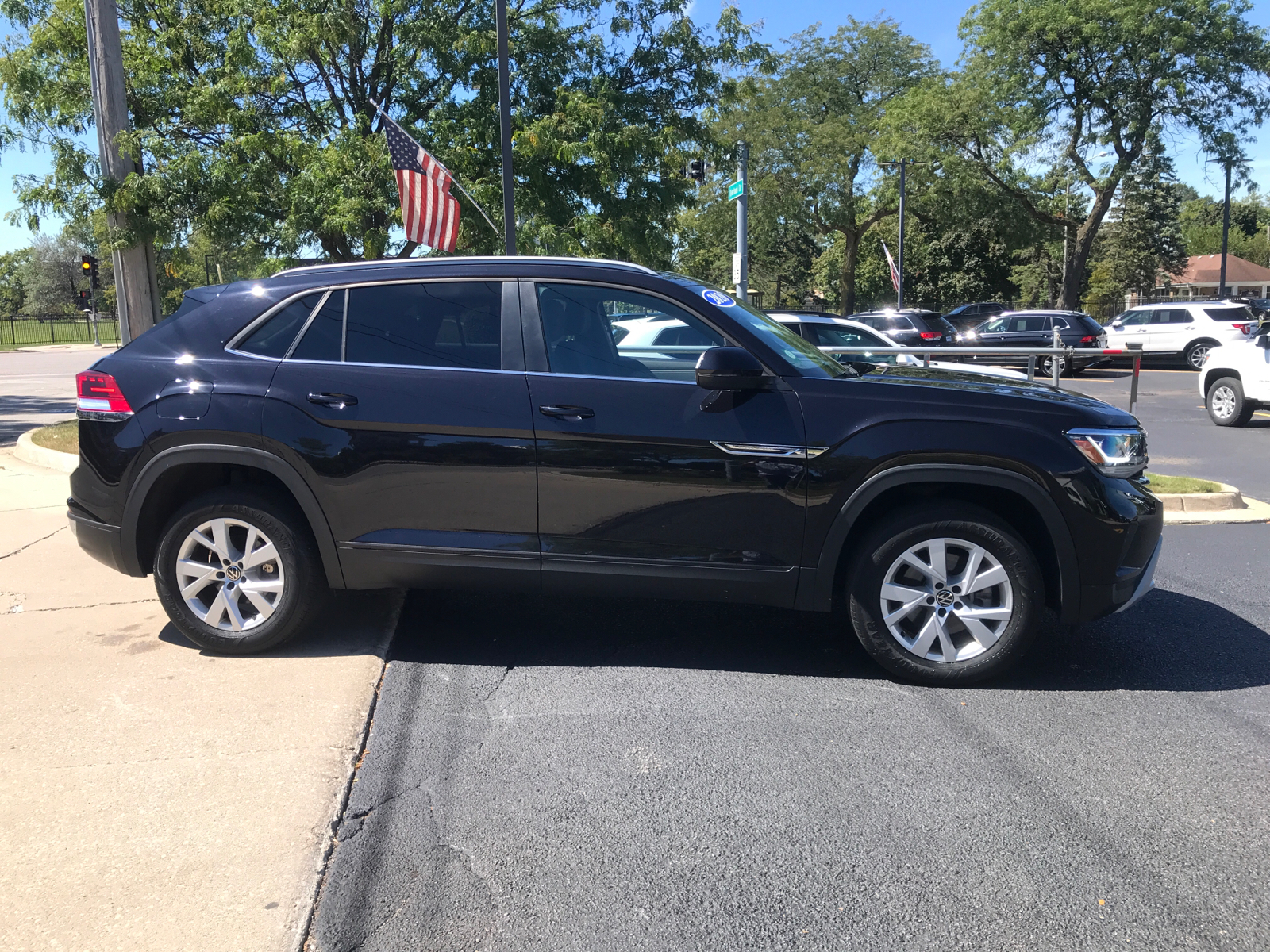 2020 Volkswagen Atlas Cross Sport 2.0T S 2