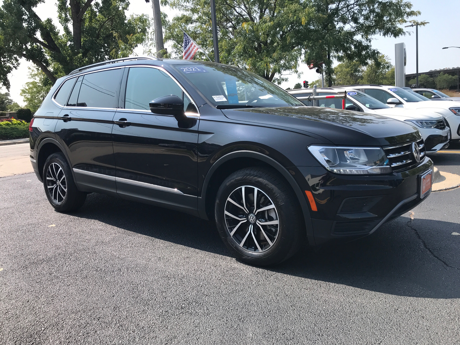 2021 Volkswagen Tiguan SE 1