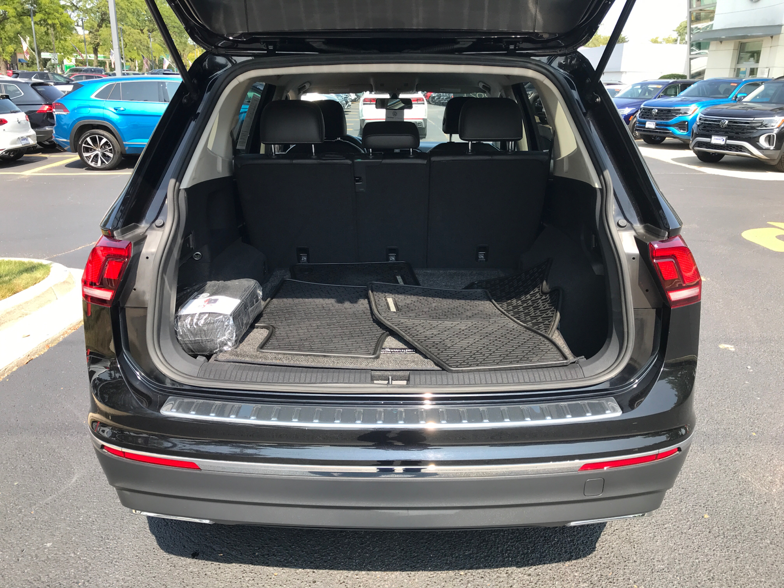 2021 Volkswagen Tiguan SE 21