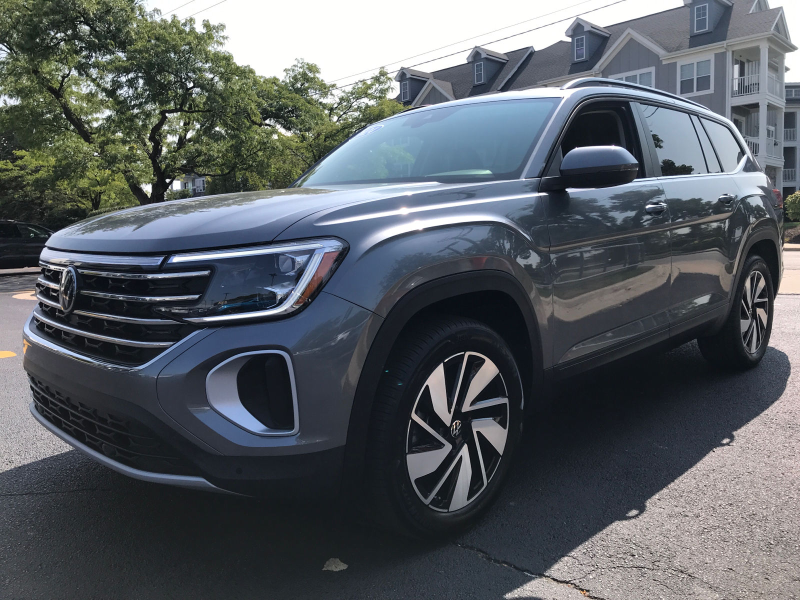 2024 Volkswagen Atlas 2.0T SE w/Technology 5