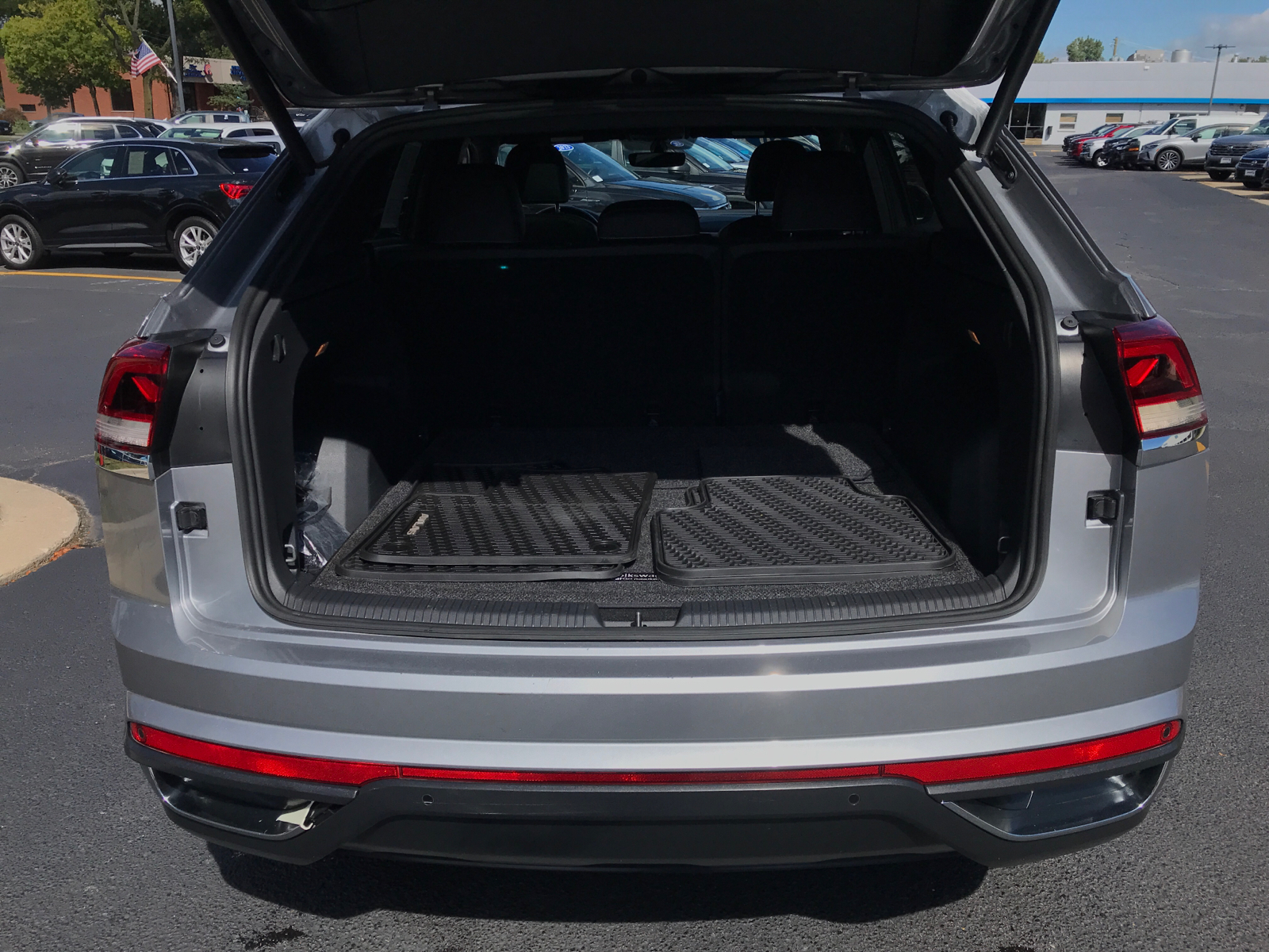 2020 Volkswagen Atlas Cross Sport 2.0T SE w/Technology 21