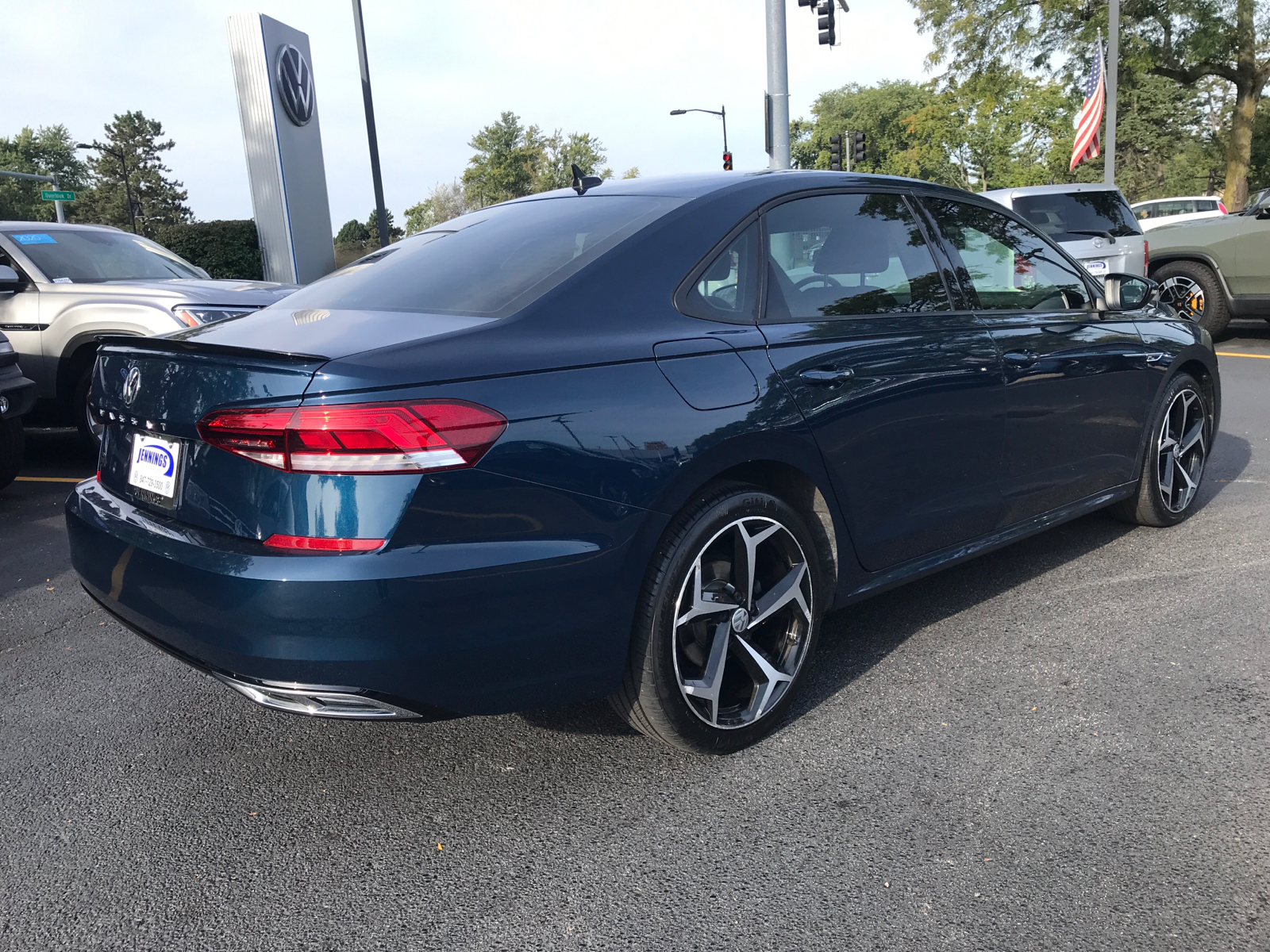 2021 Volkswagen Passat 2.0T R-Line 3