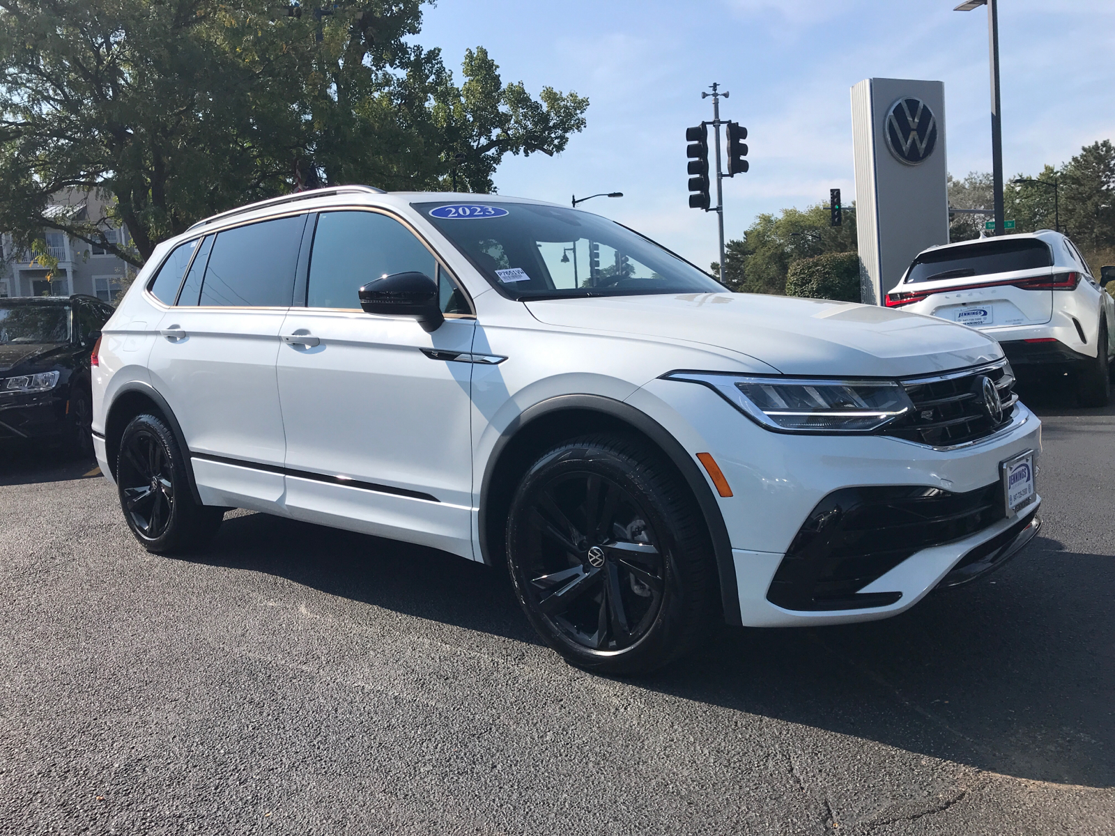 2023 Volkswagen Tiguan SE R-Line Black 1