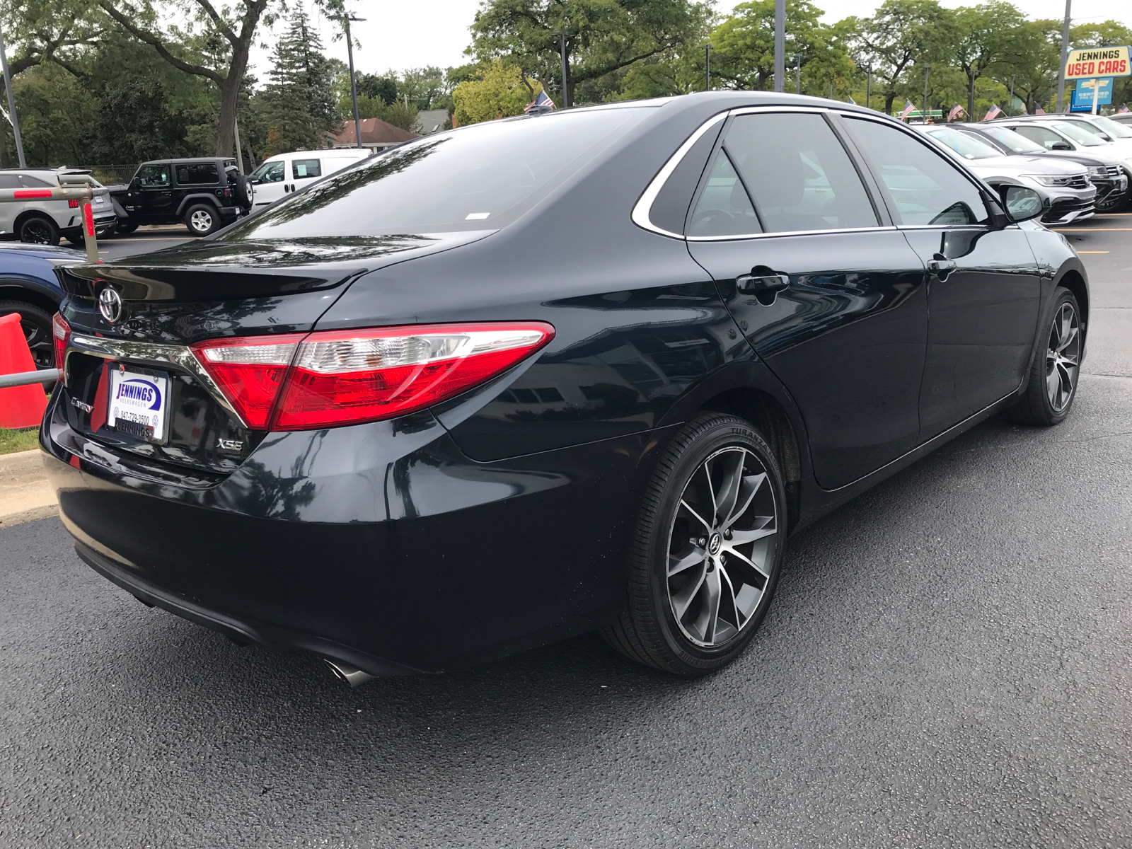 2016 Toyota Camry  3