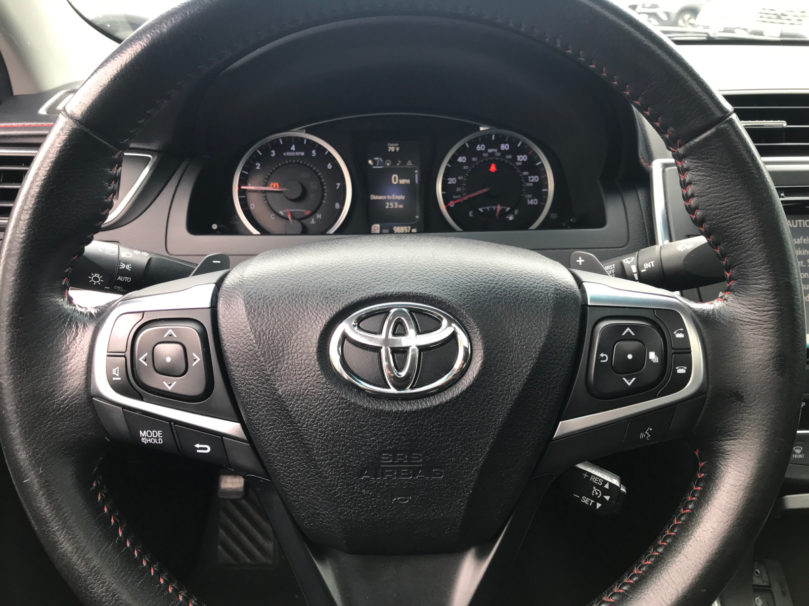 2016 Toyota Camry  10