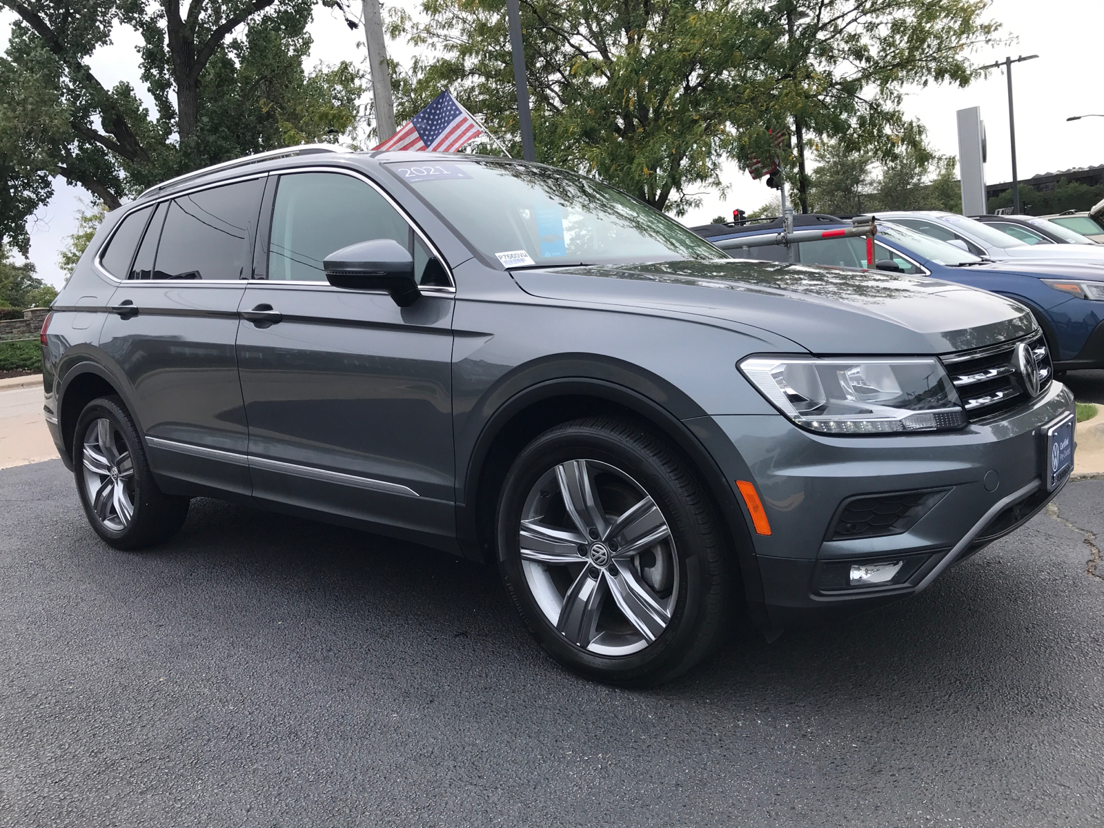 2021 Volkswagen Tiguan SEL 1