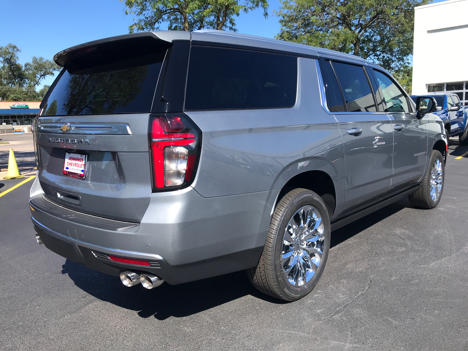 2024 Chevrolet Suburban High Country 3