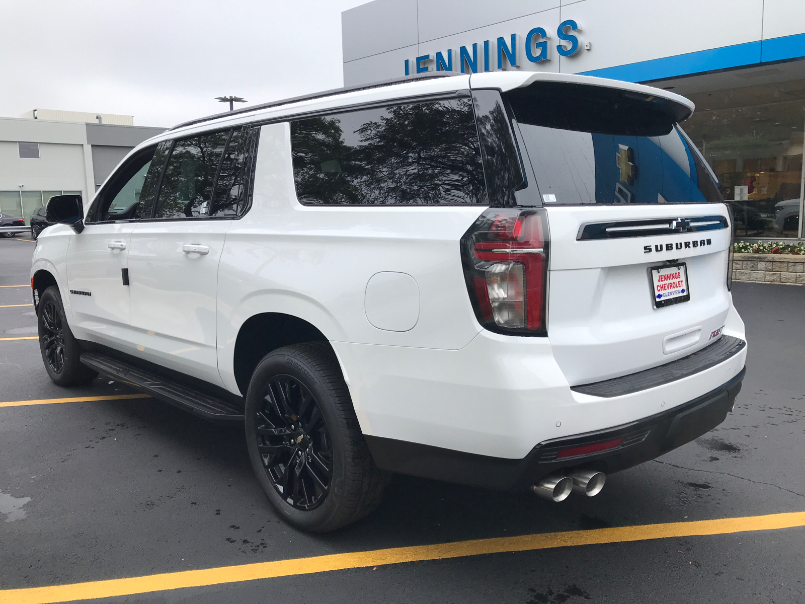 2024 Chevrolet Suburban RST 4