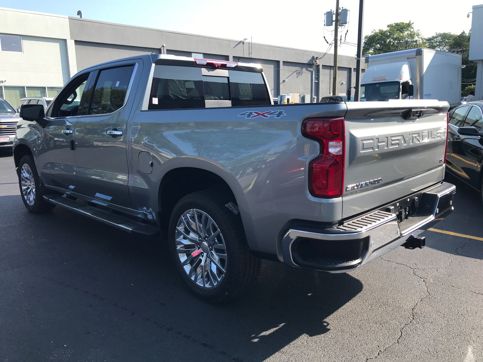 2024 Chevrolet Silverado 1500 LTZ 4