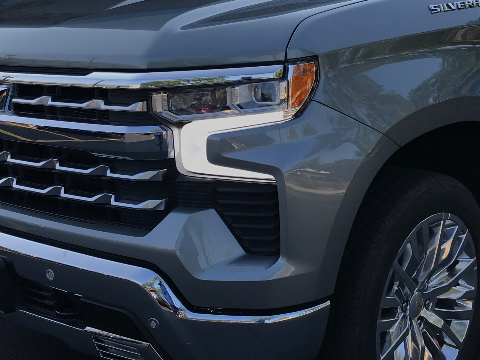 2024 Chevrolet Silverado 1500 LTZ 27