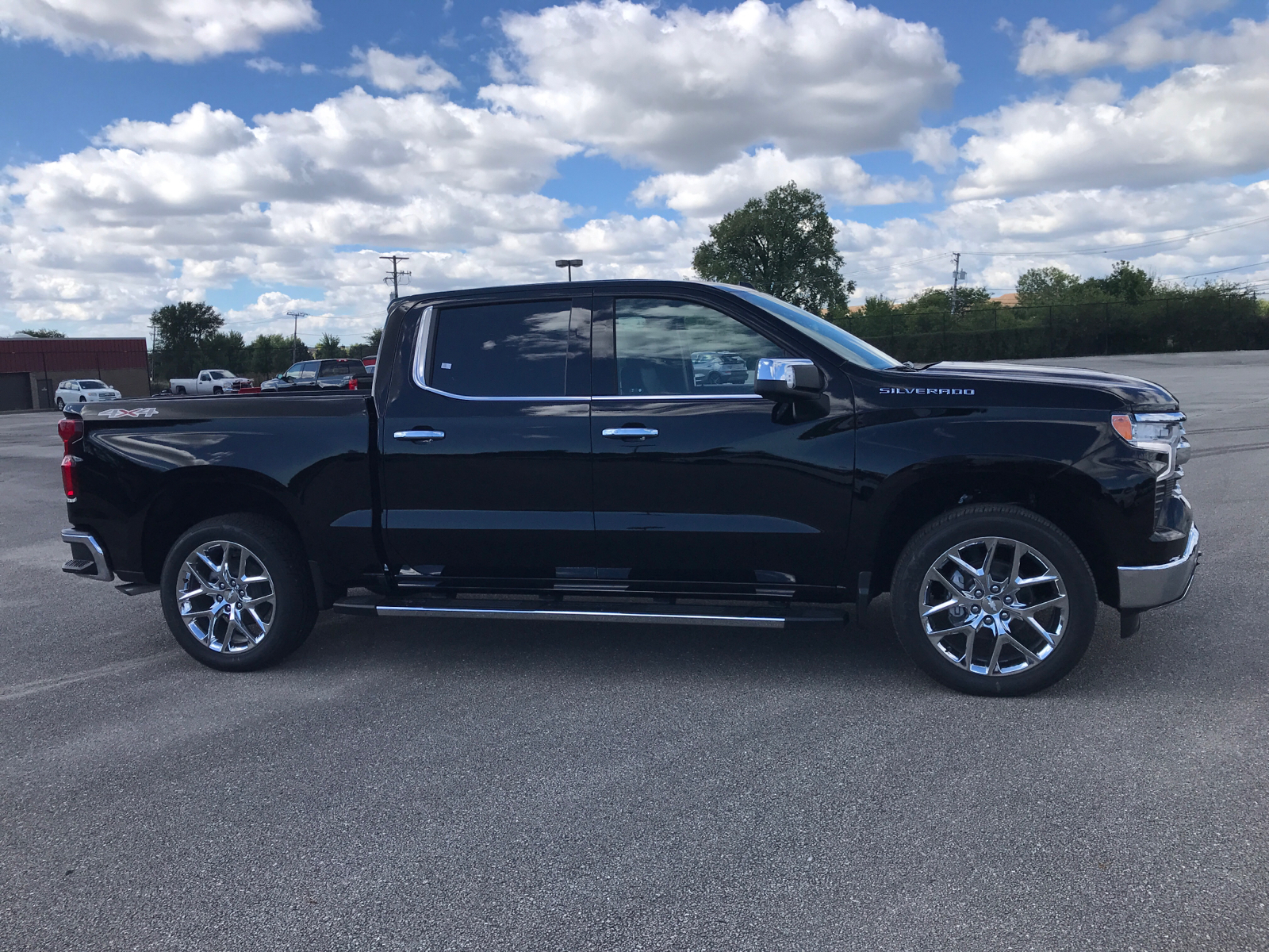 2024 Chevrolet Silverado 1500 LTZ 2