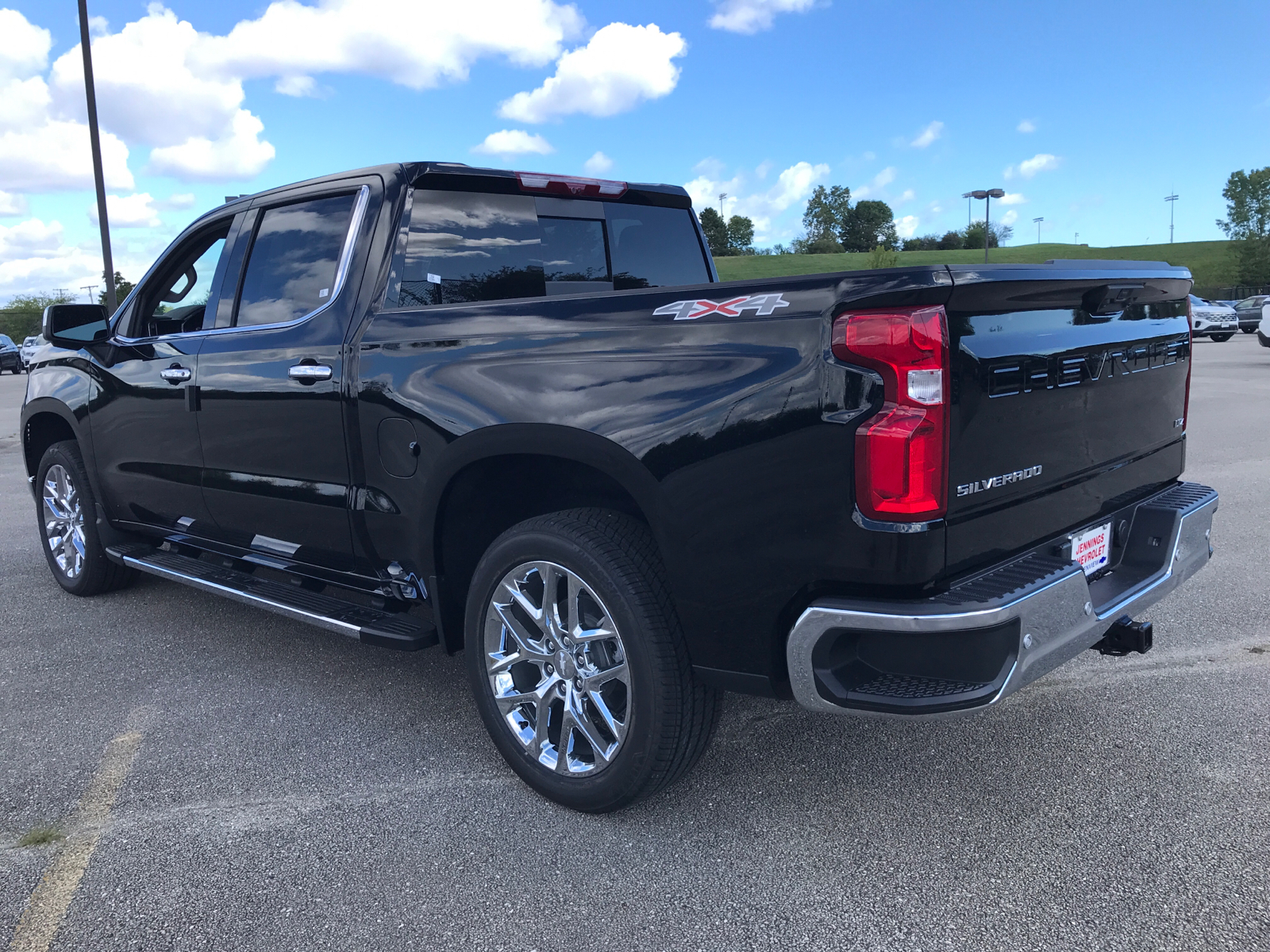 2024 Chevrolet Silverado 1500 LTZ 4