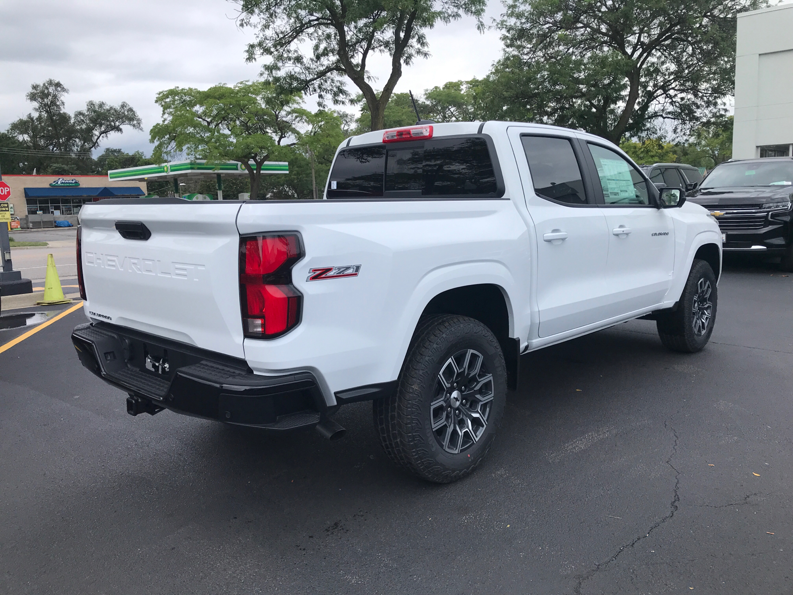 2024 Chevrolet Colorado 4WD Z71 3