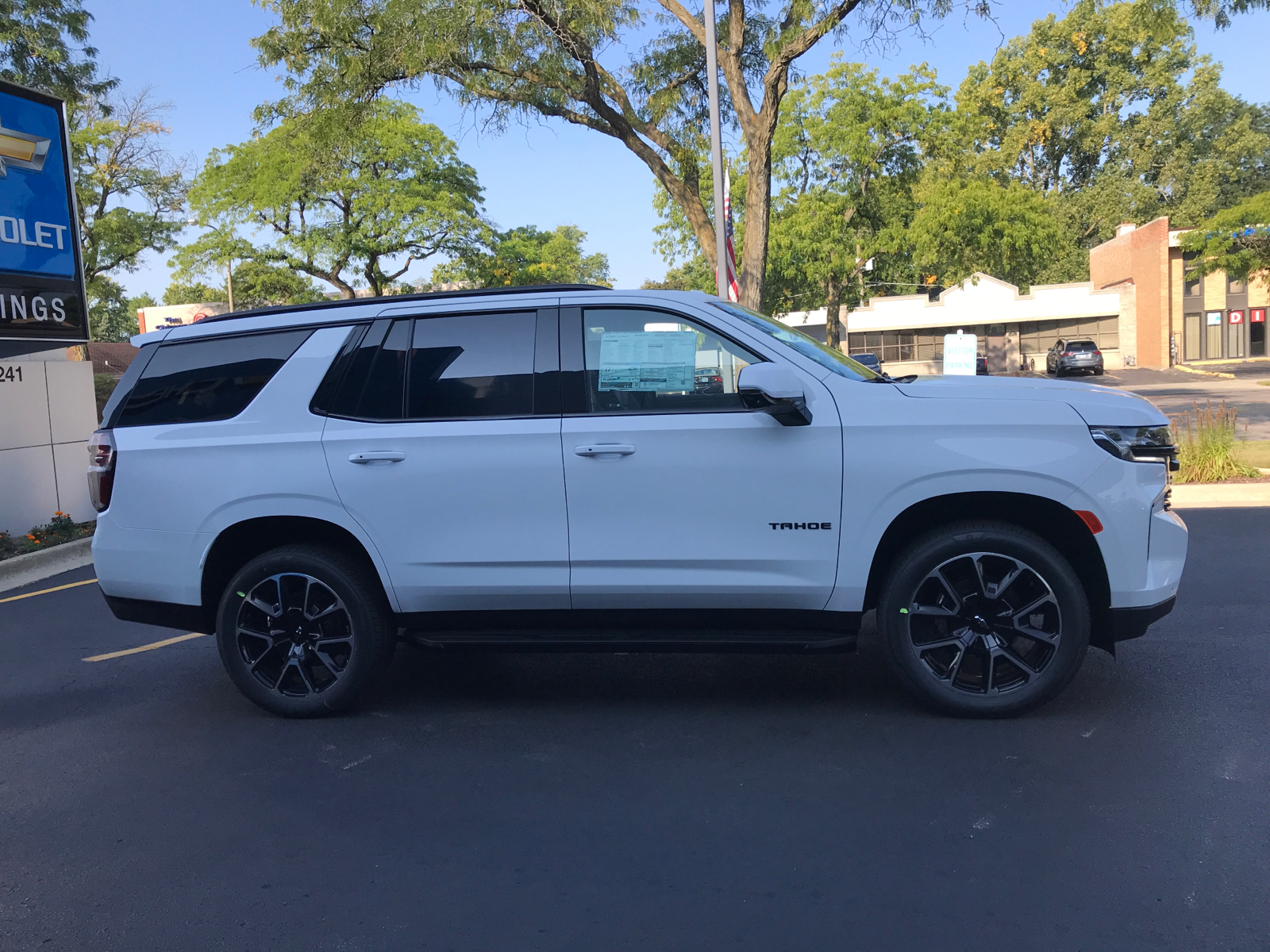 2024 Chevrolet Tahoe RST 2