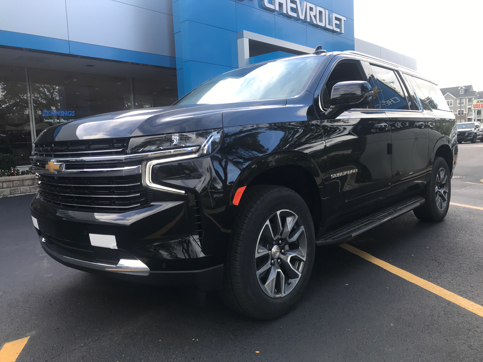 2024 Chevrolet Suburban LT 5